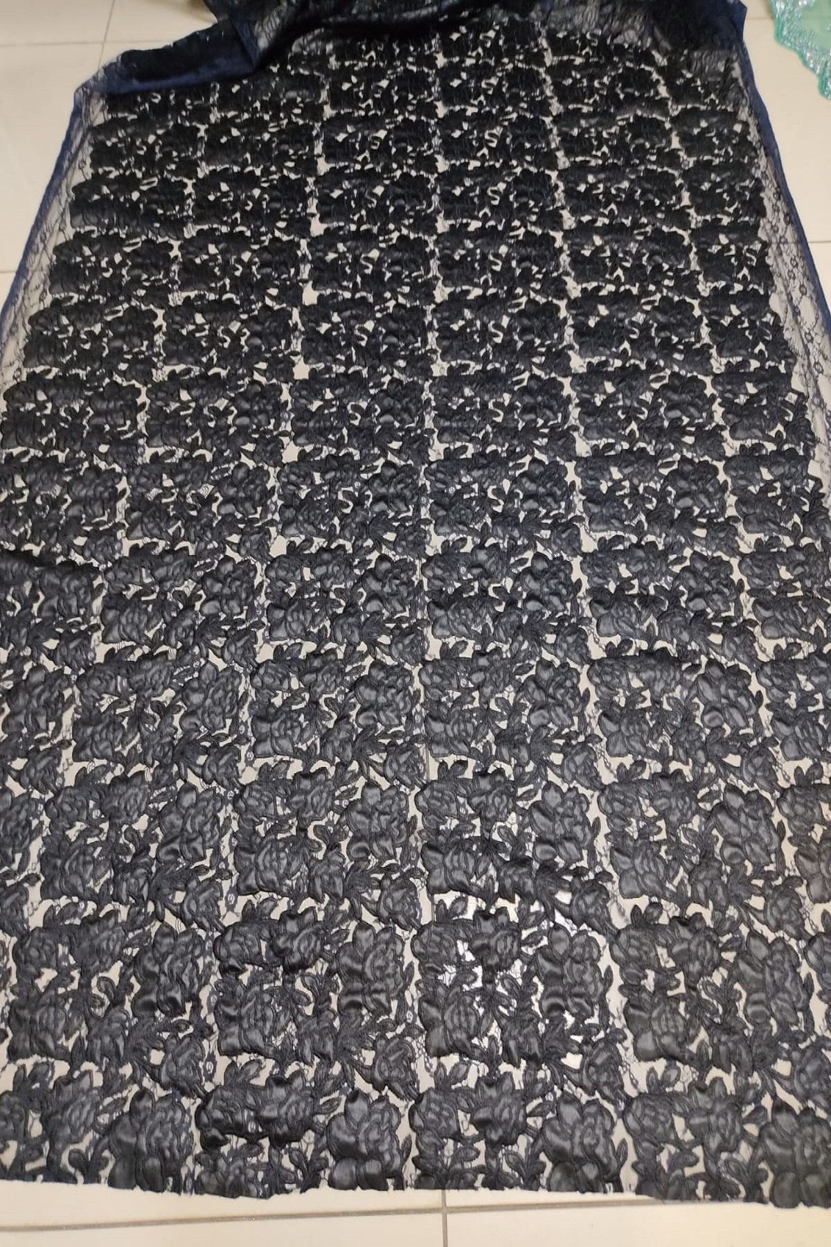 PERMA Hayal Tül Üzerine Lazer Kesim Deri Baskılı Kumaş En:150x200