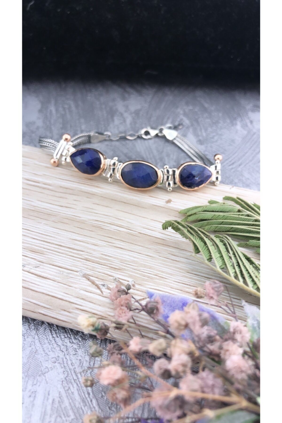 Joel Jewelry Damla Kesim Safir Taşlı Elişi Tasarım 925 Ayar Gümüş Bileklik