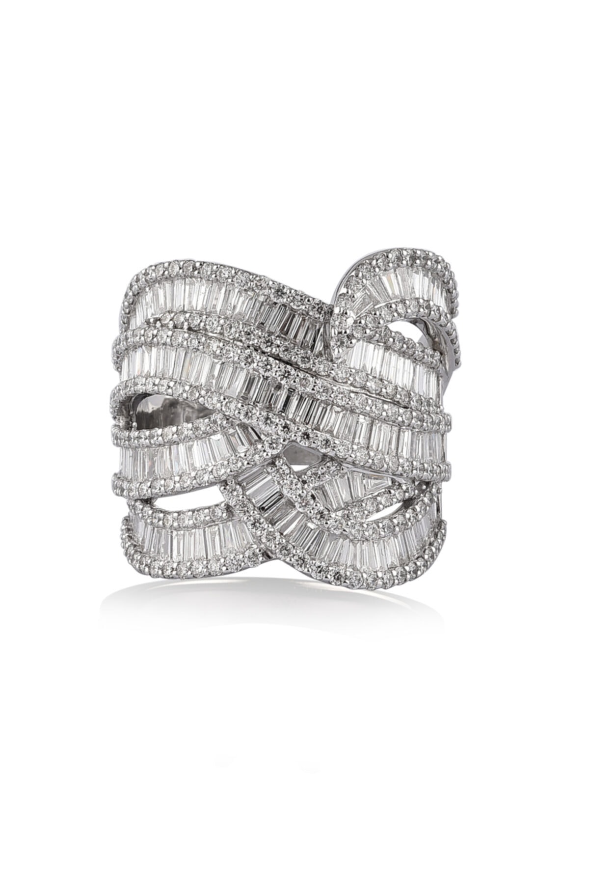 Sign Pırlanta Kadın 3.38 Karat Baget Pırlanta Yüzük