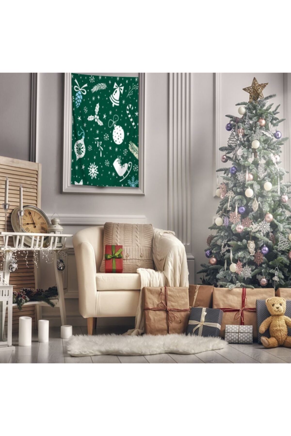Henge Home Baskılı Duvar Örtüsü Yeşil Zeminli Beyaz Çan Noel Süsleri ile Dallar