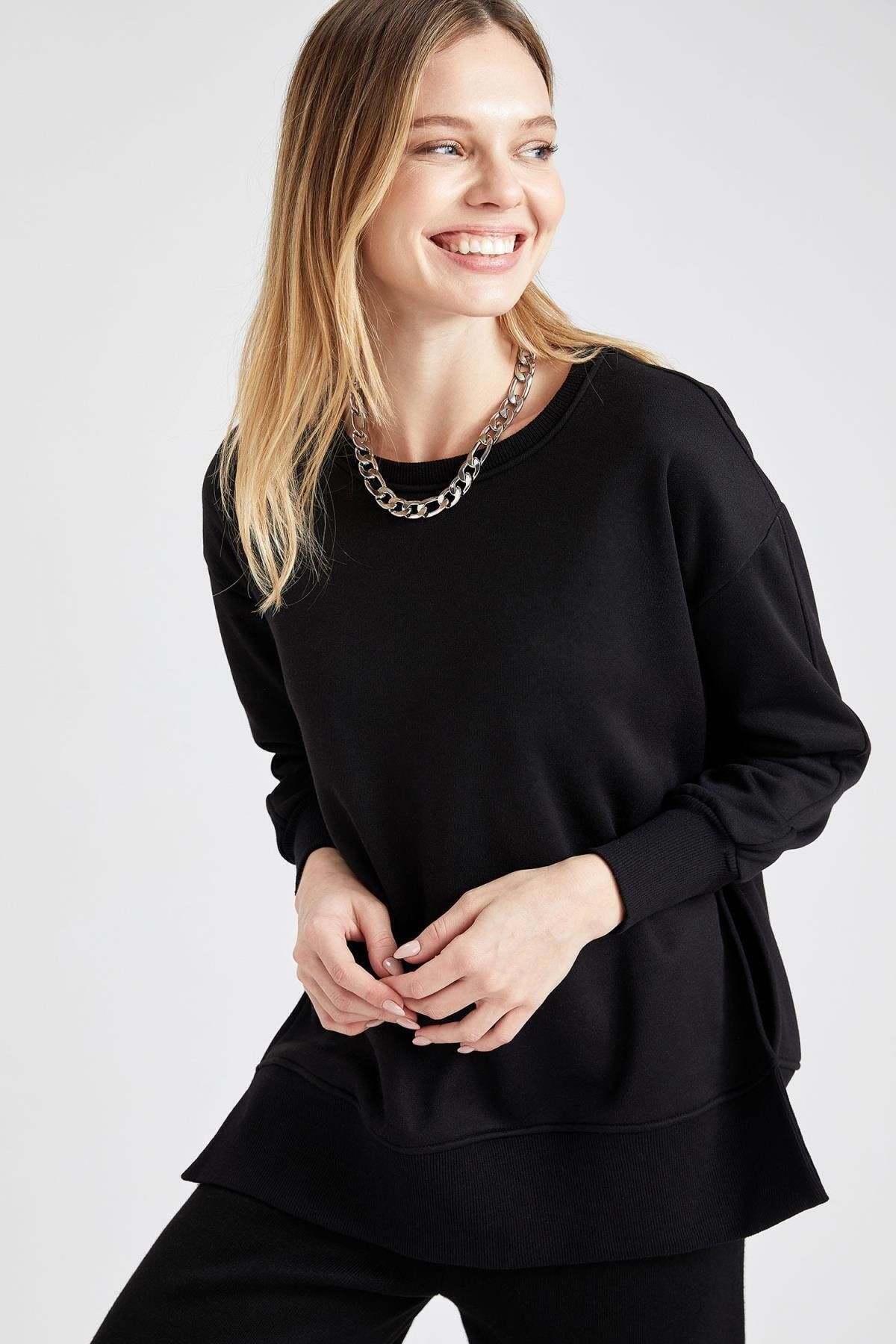 DeFacto Kadın Siyah Yırtmaç Detaylı Oversize Fit Sweat Tunik U0326AZ20CW