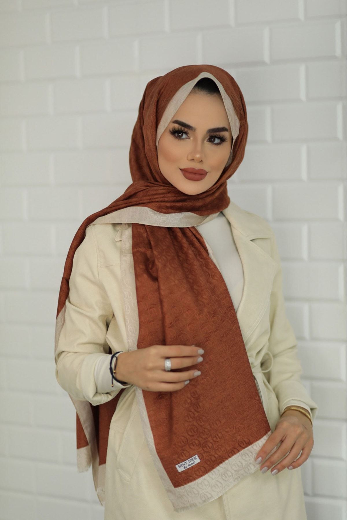 Hint İpek Kadın Taba Monogram Şal 7004-2