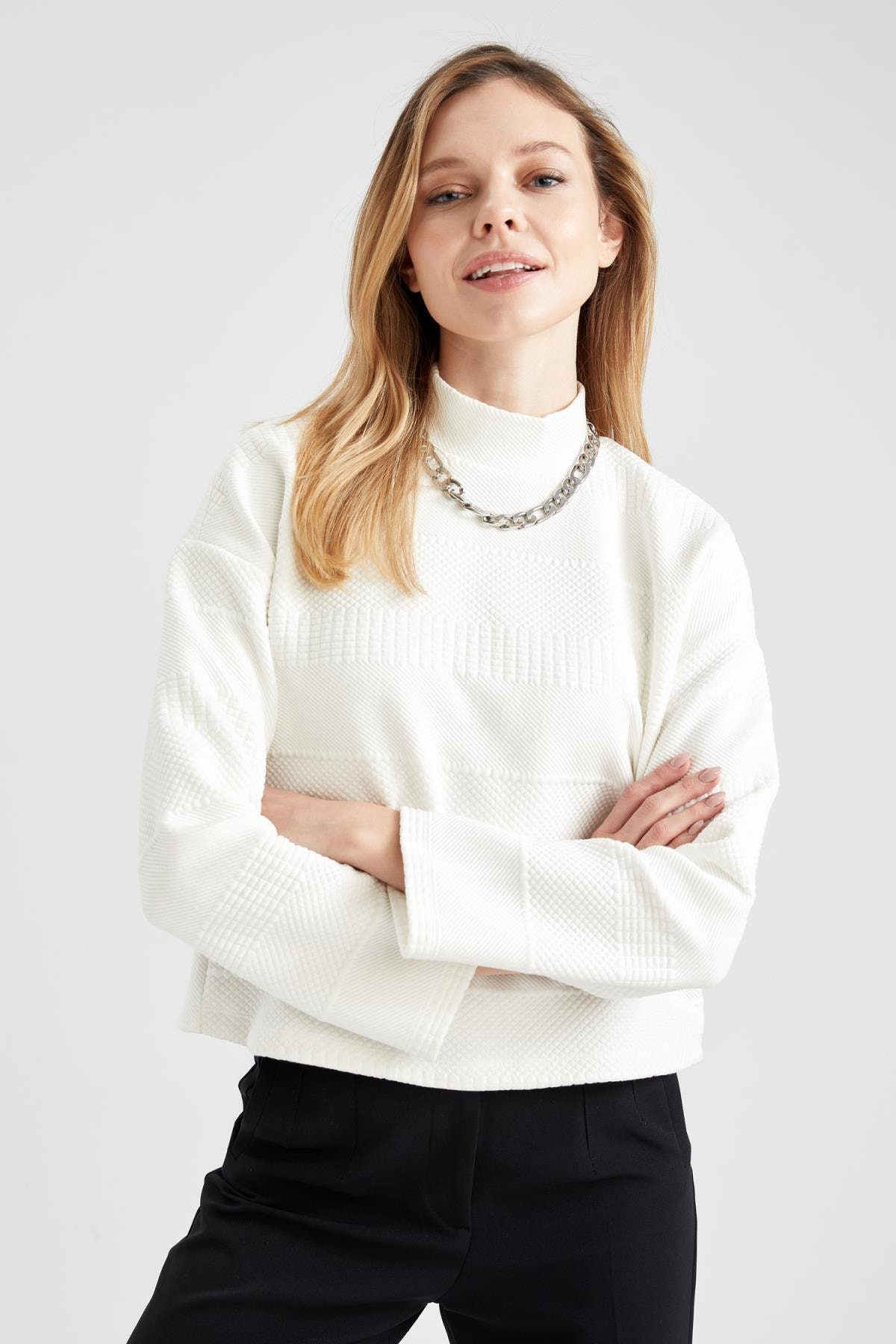 DeFacto Oversize Dik Yaka Örgü Desenli Sweatshirt