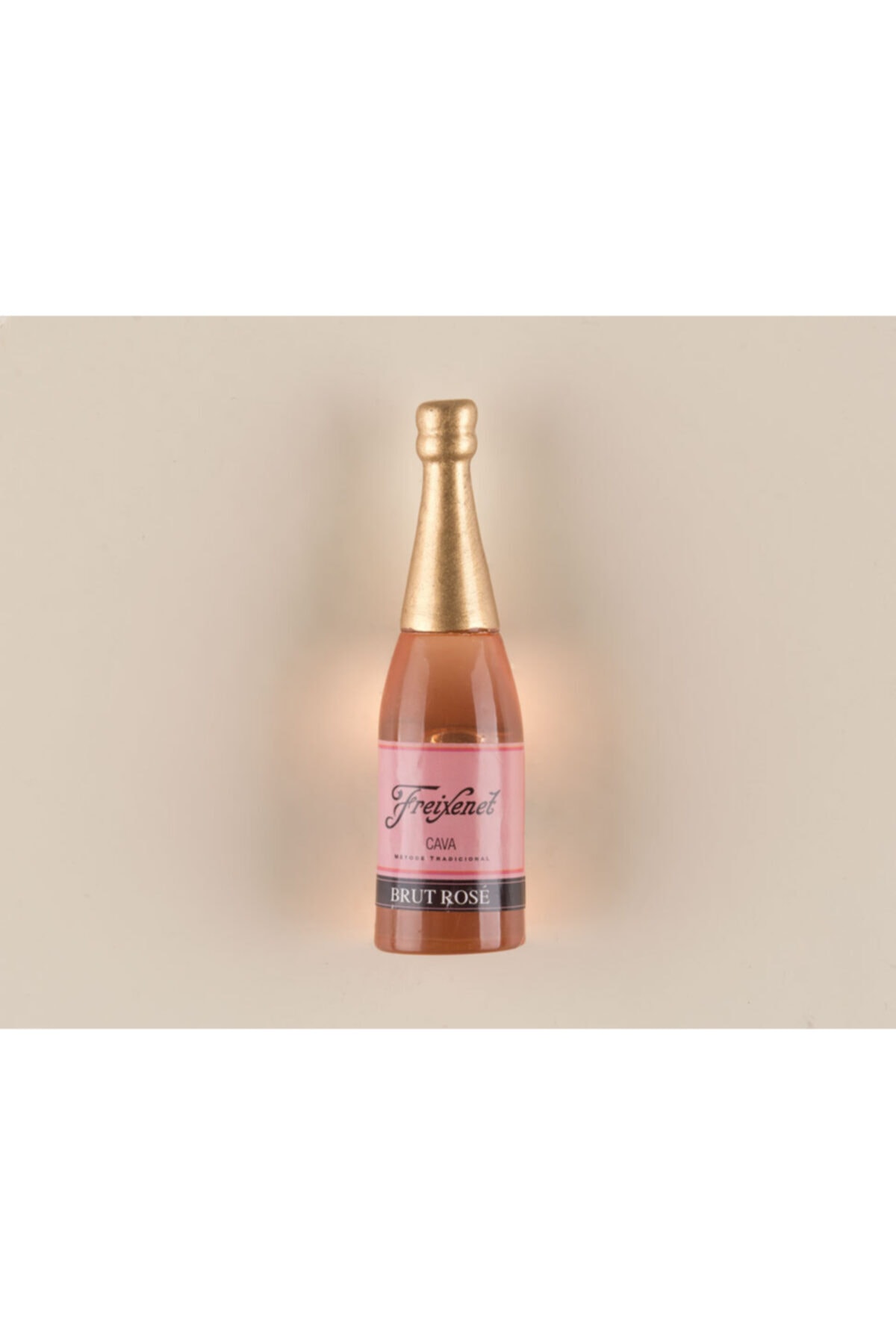 Madame Coco Buzdolabı Magneti Şişe