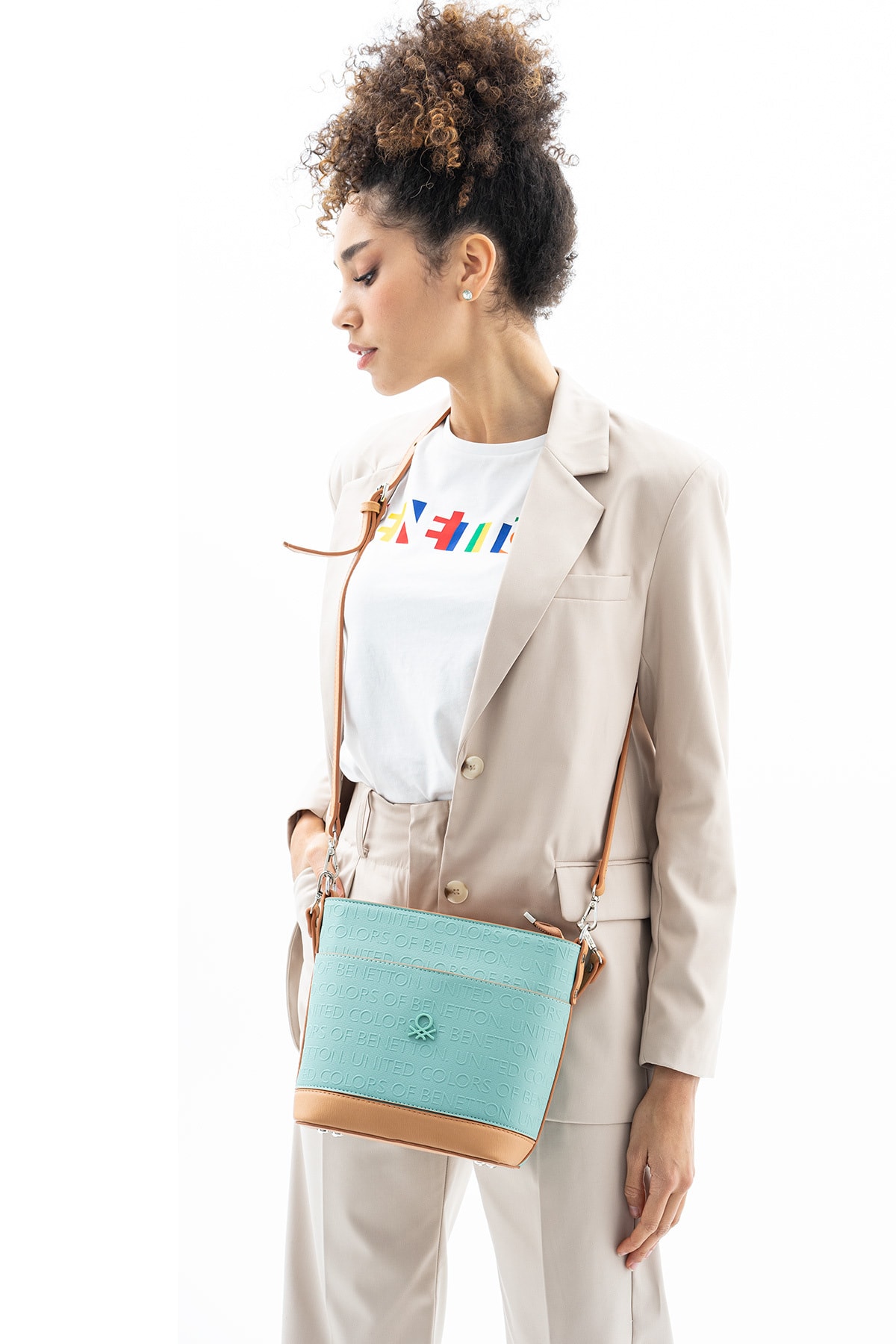 United Colors of Benetton Kadın Yeşil Açık Camel Çapraz Çanta Bnt469
