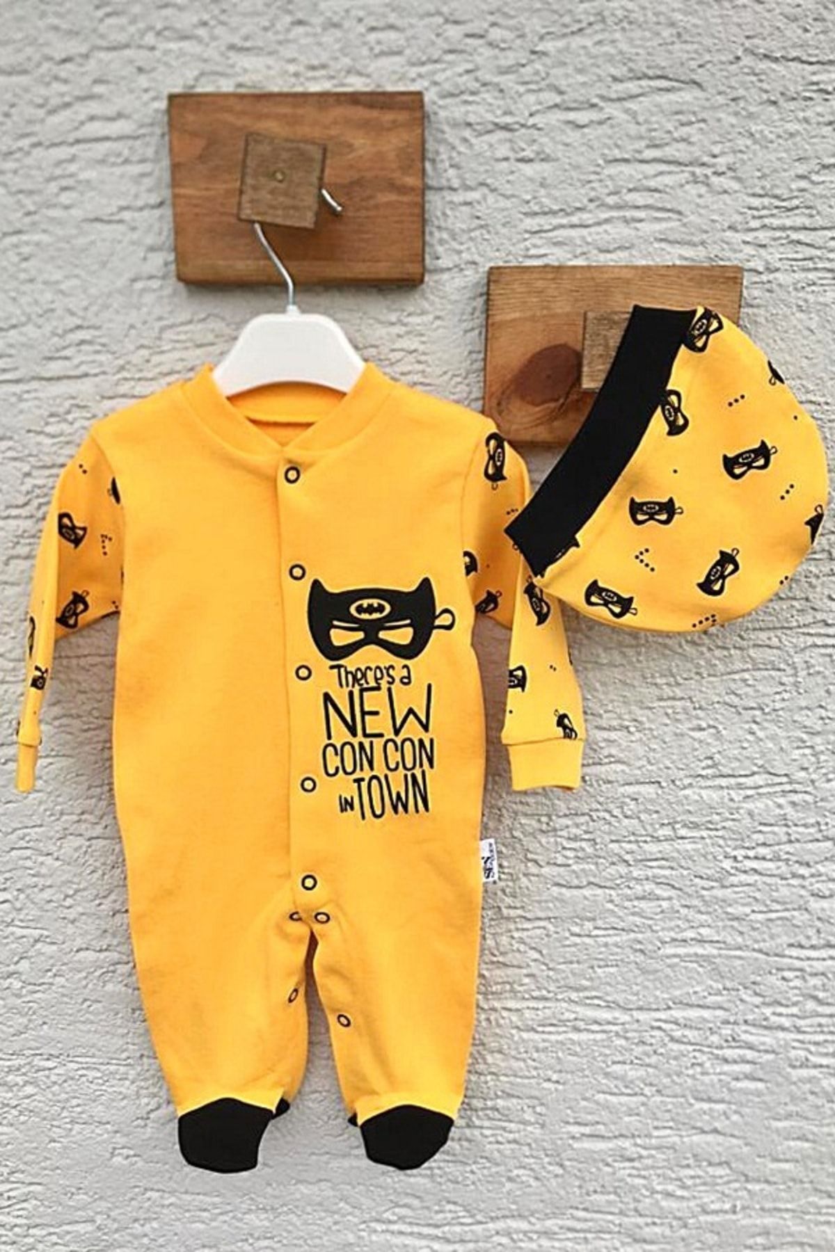 sen baby erkek bebek sari sapkali batman figurlu tulum fiyati yorumlari trendyol