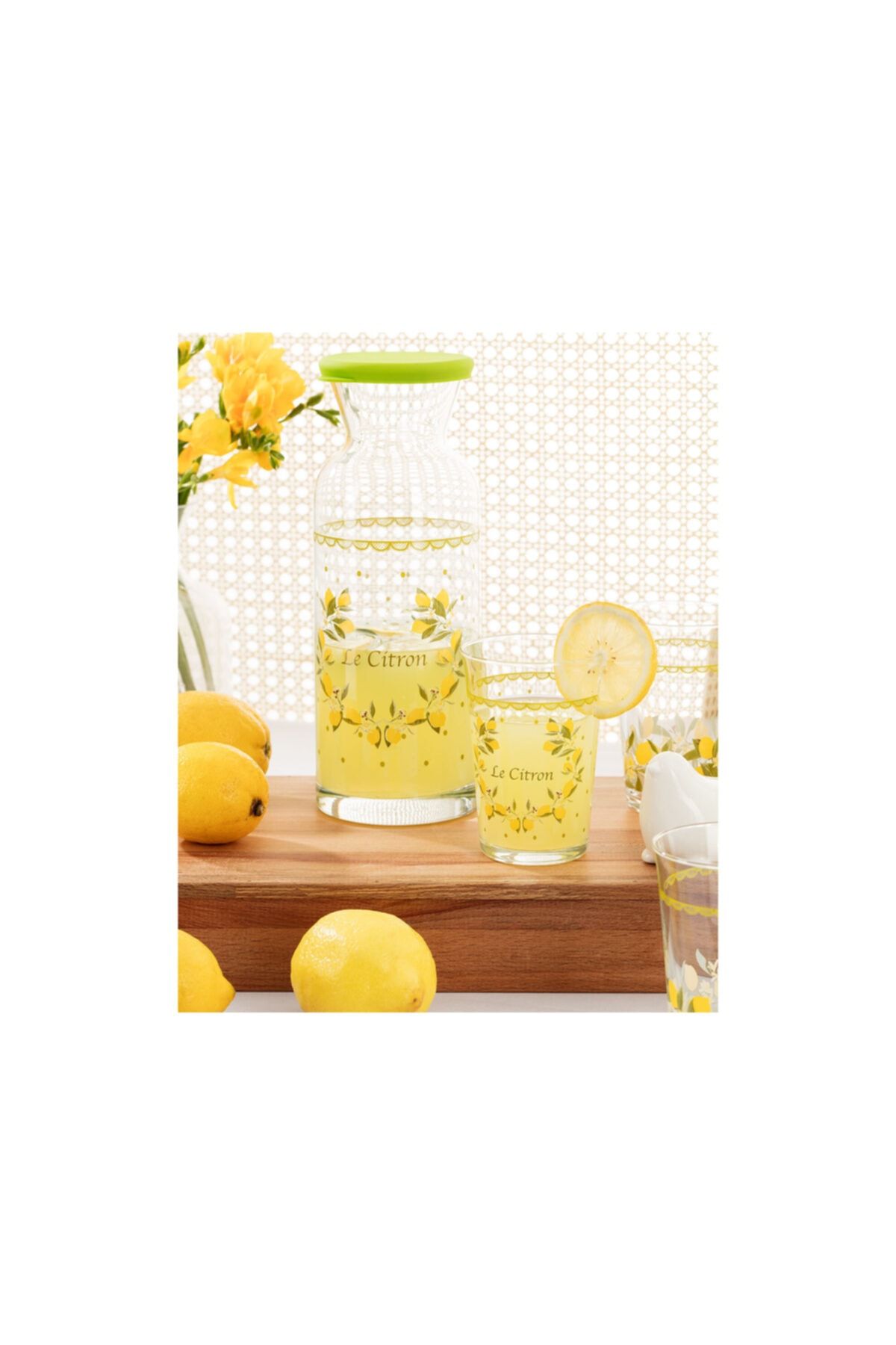 Madame Coco Le Citron Su Şişesi - 1lt