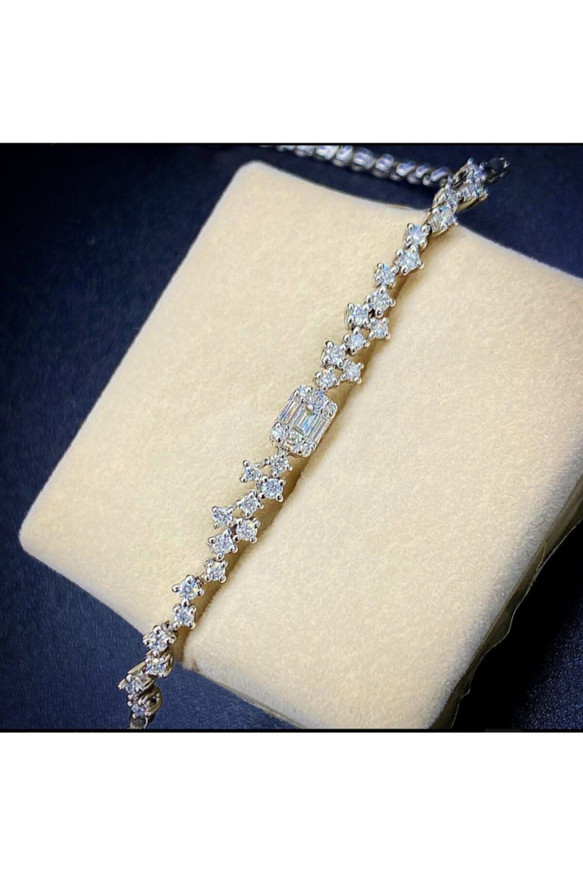EYÜPSULTAN KUYUMCUSU Pırlanta Baget Taşlı Bileklik 0.66 ct Cdjntx35