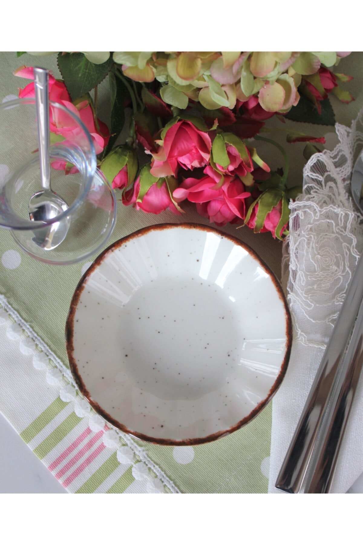 MATARMUTFAK Krem Porselen Corendon Atlantis Benekli Fileli Çay Tabağı 6 Adet