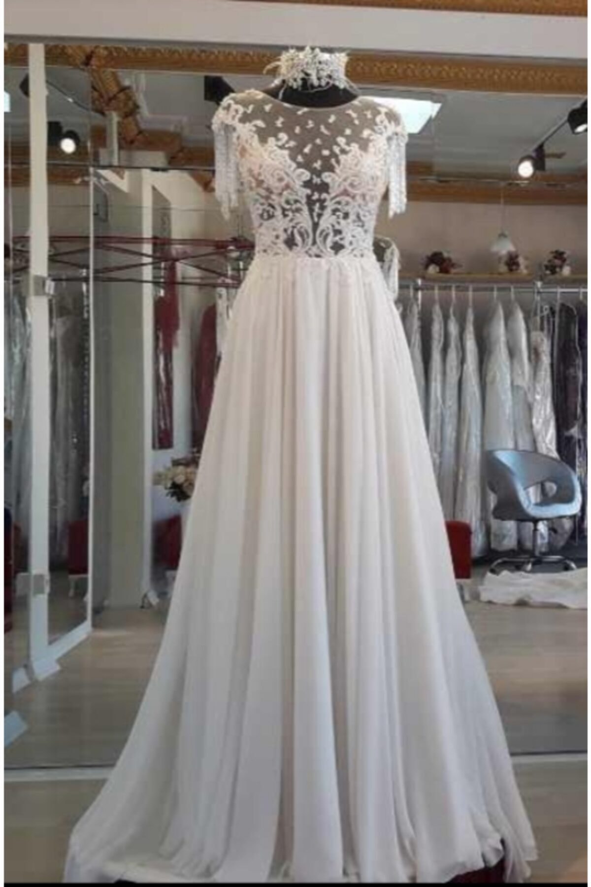 Anasoy Fransız Dantel Üstbeden Transparan Gelinlik