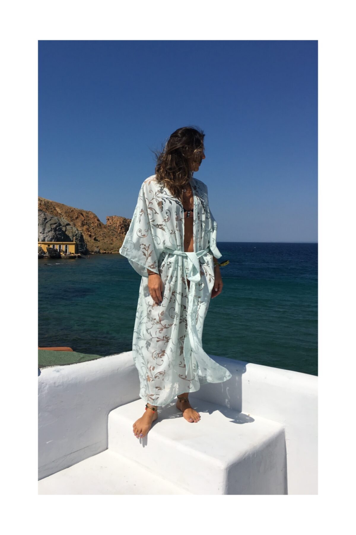 BEACHTALK Floral Desen Yakma Jakarlı Keten Kumaştan Üretilmiş Uzun Kimono.