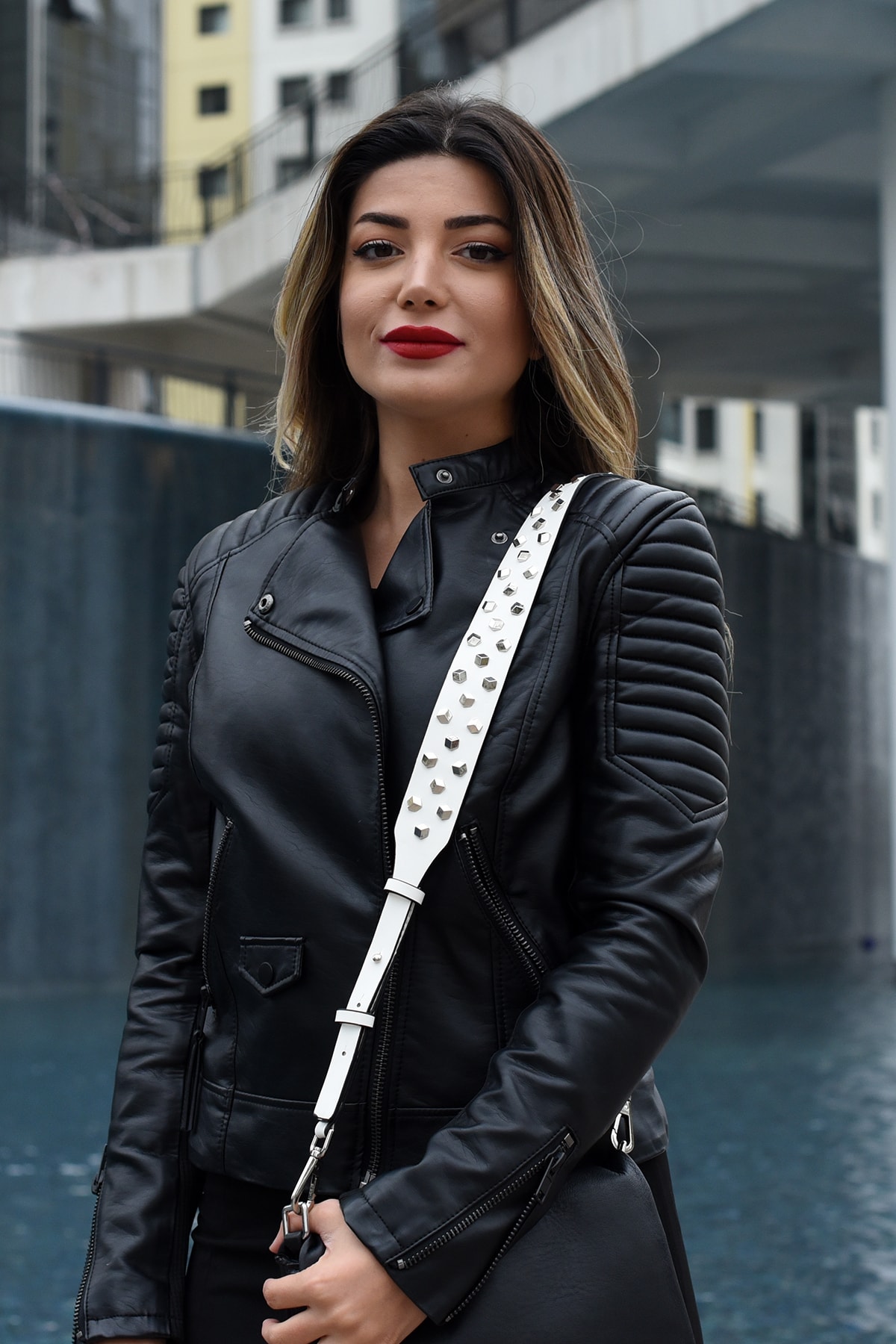 FAEN Beyaz Deri Taşlı Çanta Askısı