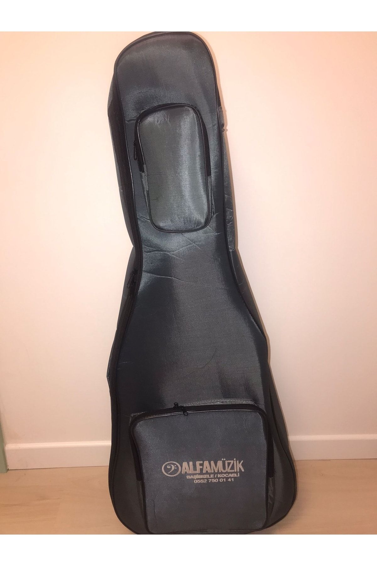 Waterproof deals guitar case