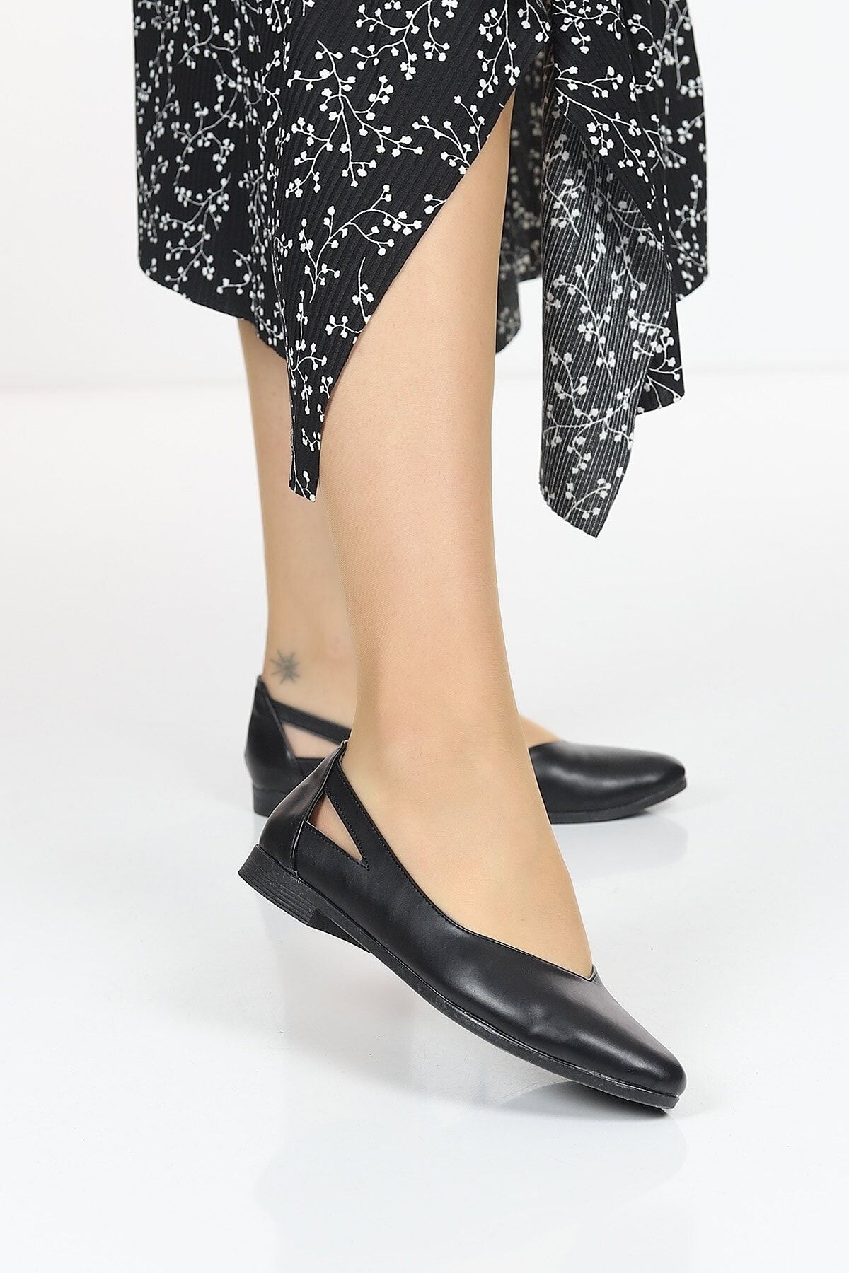 Open side on sale leather flats