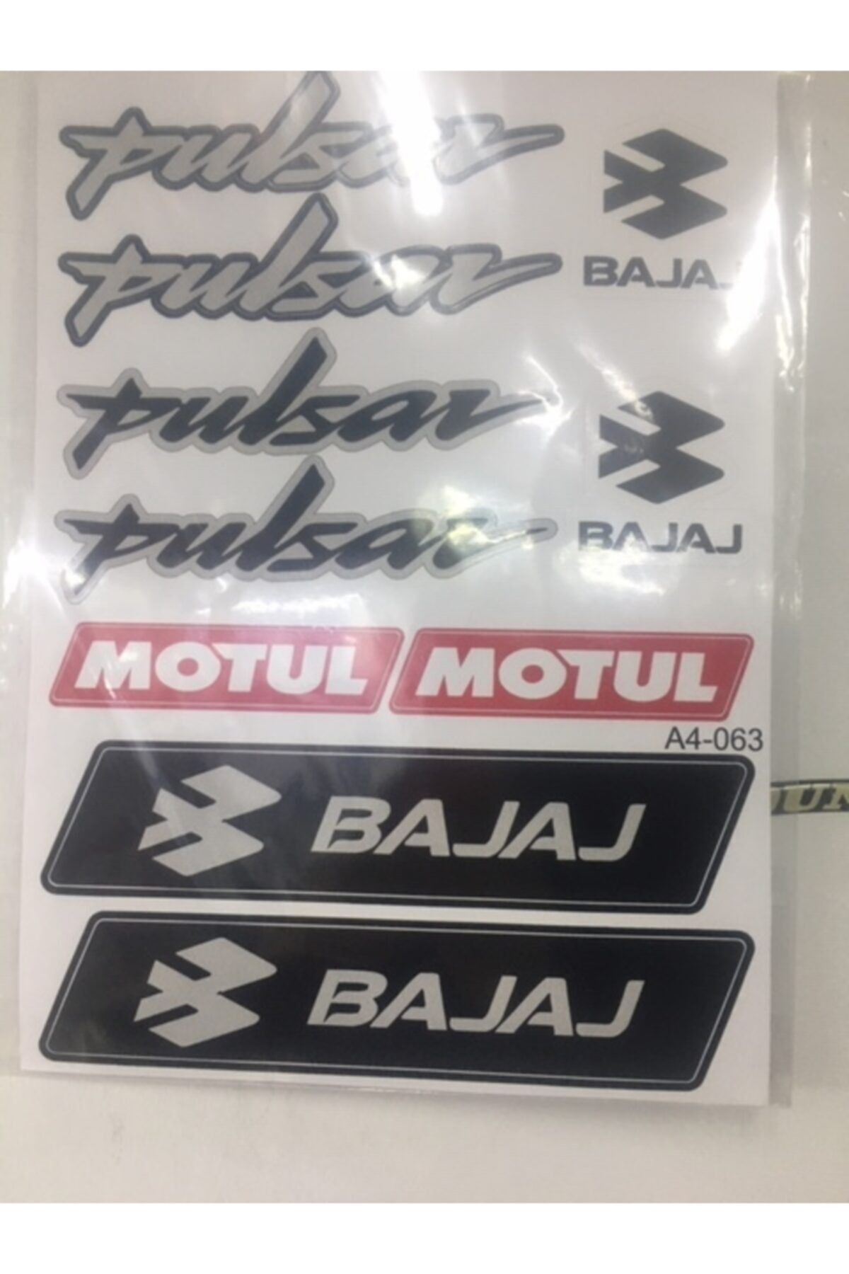 Pulsar A4 Karma Stıcker