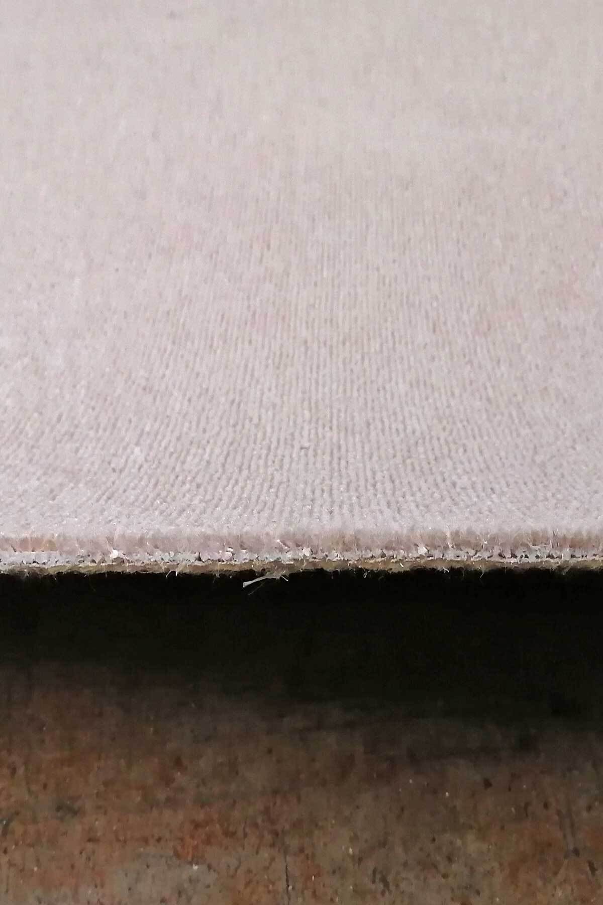 - سری Advantage - فرش دیوار به دیوار - شیر - رنگ کرم - بدون تخمدان - 5.5 میلی متر - 1150gr