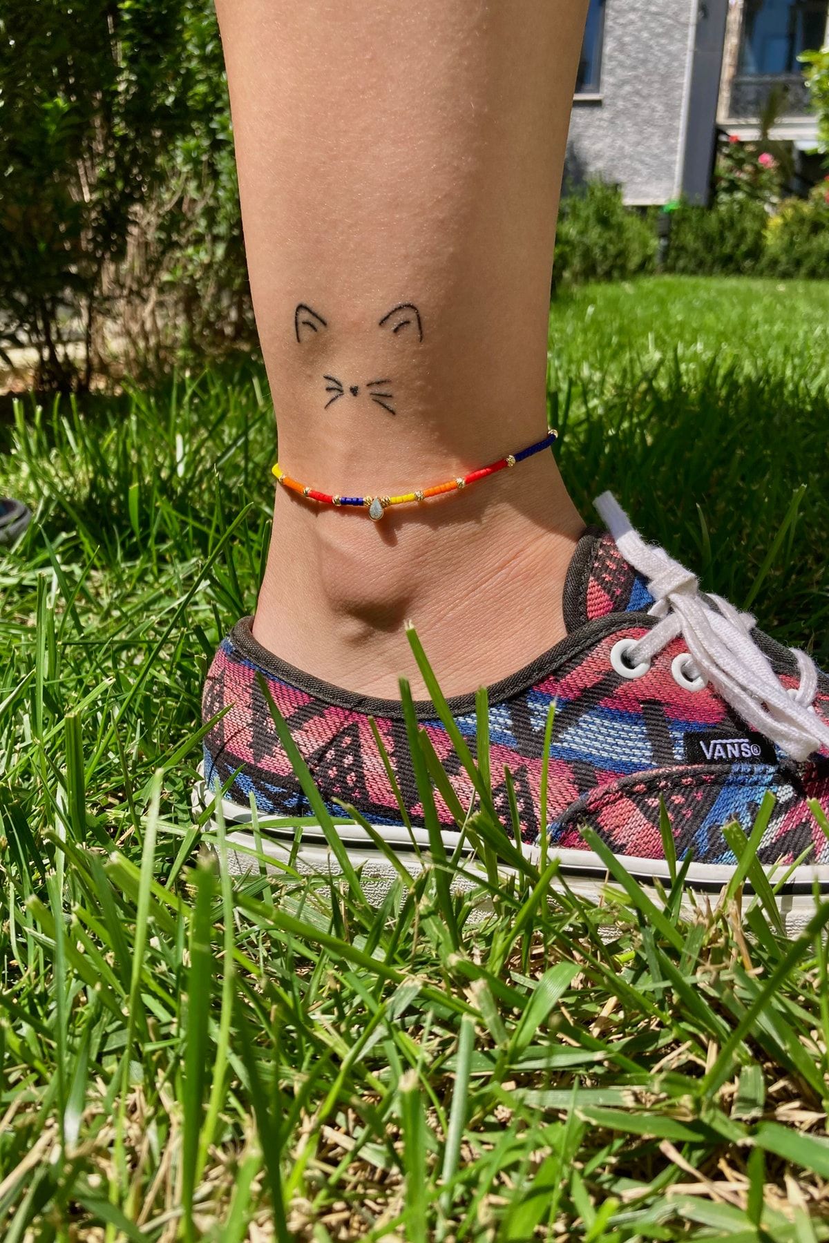 Small anklet shop