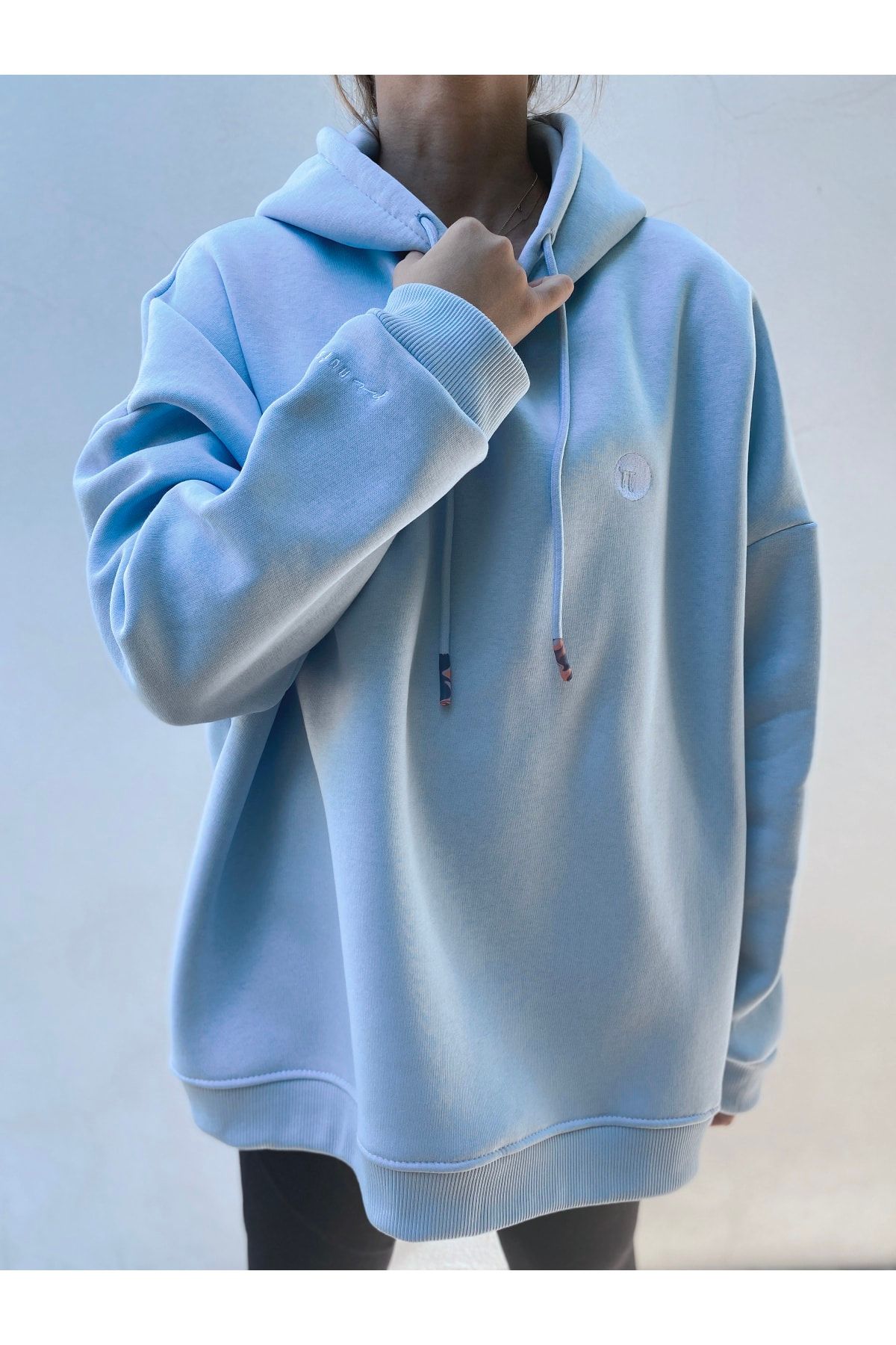 Pinuts Kadin Bebek Mavi Kapsonlu Genis Kalip Sweatshirt Fiyati Yorumlari Trendyol