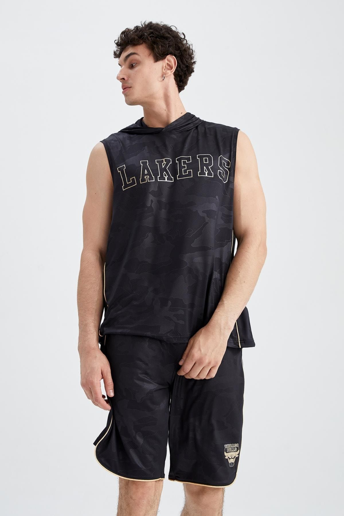 Lakers sleeveless store t shirt