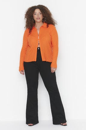 Siyah Yüksek Bel Esnek Kumaş İspanyol Paça Flare Fit Büyük Beden Jeans TBBAW23JE00001 Image 9