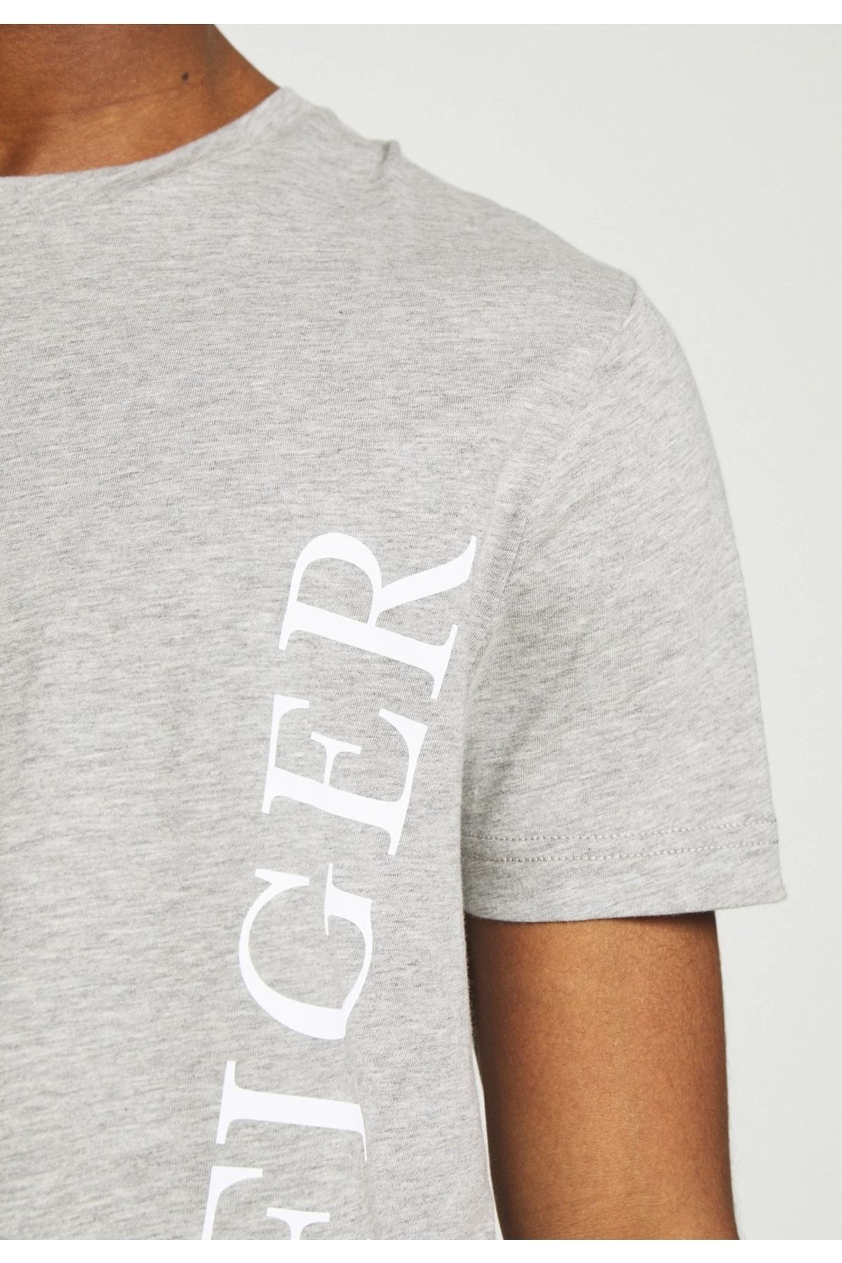 Large logo tee online
