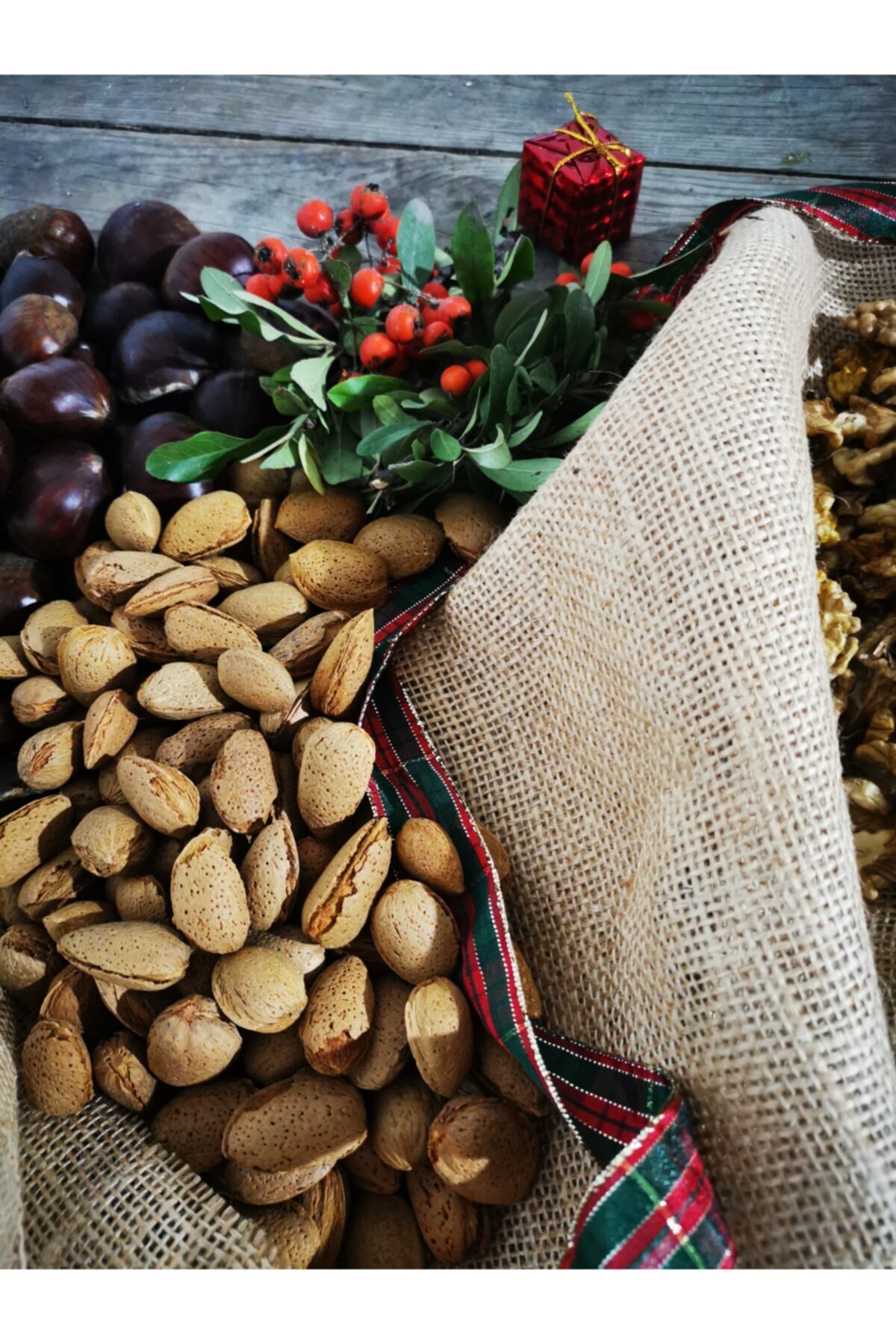 bibakmışsınkapında Kabuklu Çiğ Badem (500 gram)