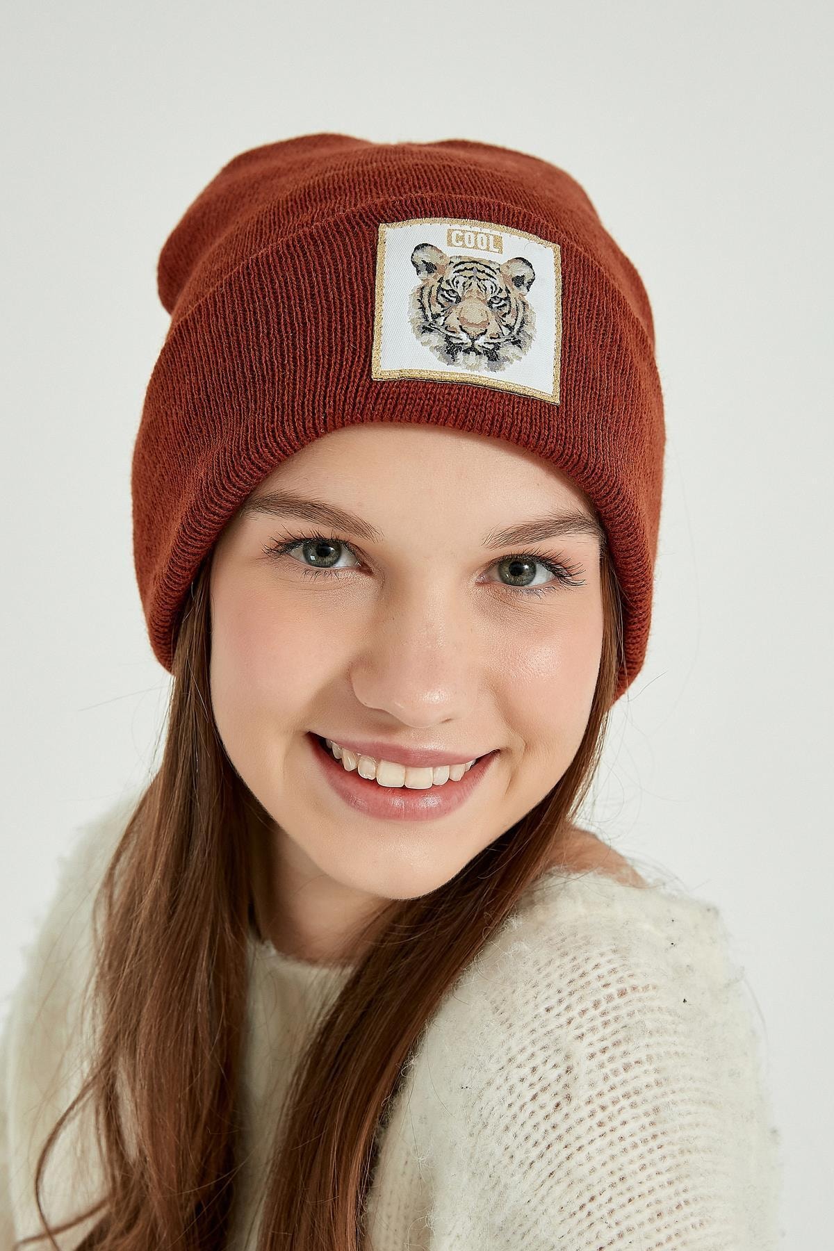 YLondon 13561 Kaplan Armalı Kiremit Bere