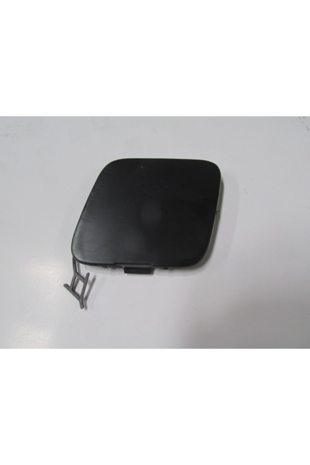 Valeron. 2016-2018 Opel Astra K Hb- Arka Tampon Çeki Demiri Kapağı