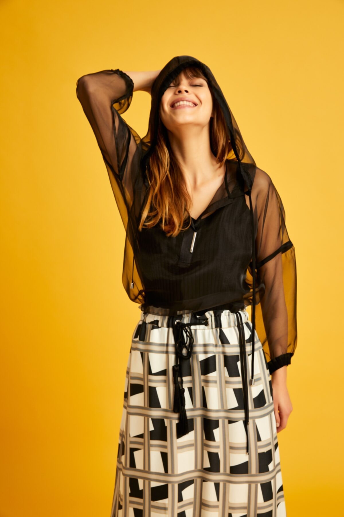 hukka V Yaka Triko Atletli Organze Bluz Black