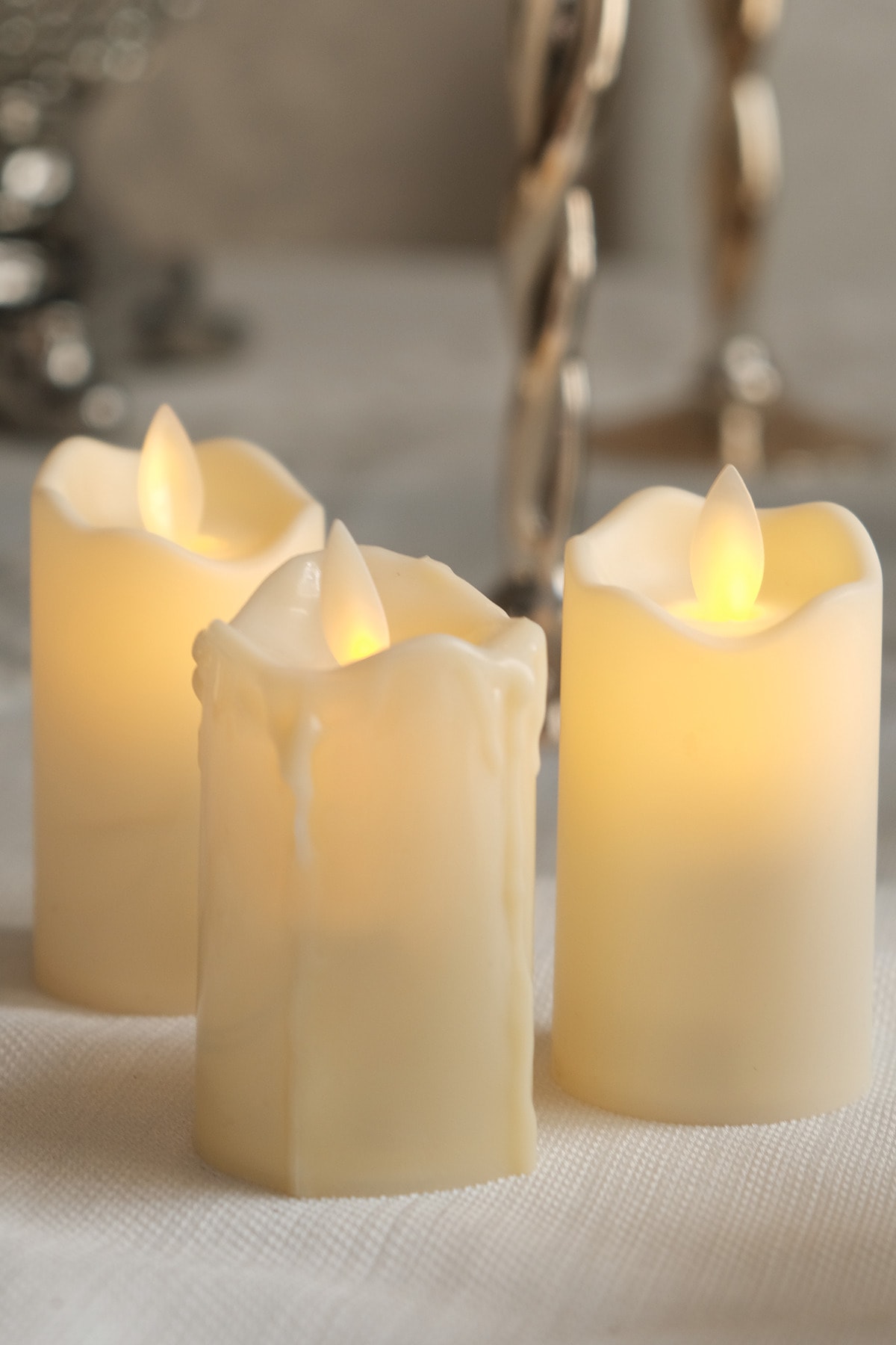 3M 3 Adet Erimiş Ve Düz Model Krem Renk Ledli Pilli Hareketli Sallanır Başlık