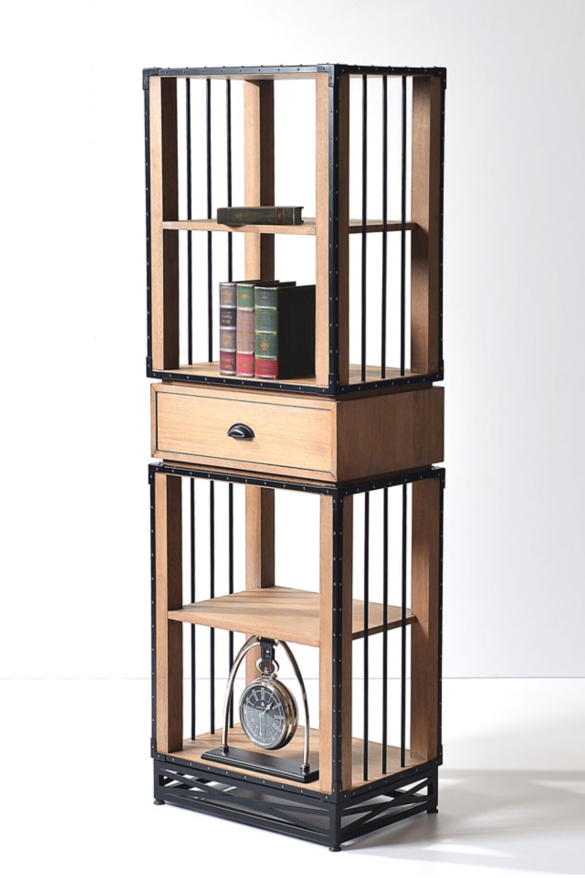 Ahşap Sokağı Şovalye Kitaplık