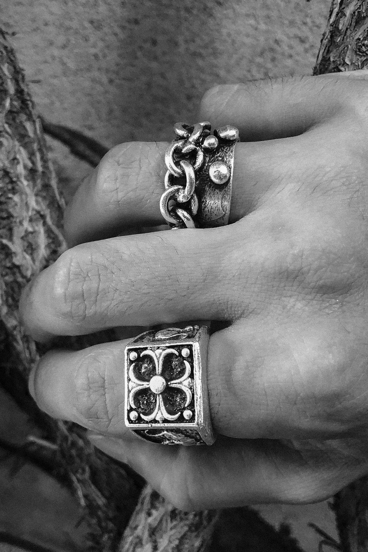 Double ring shop with chain