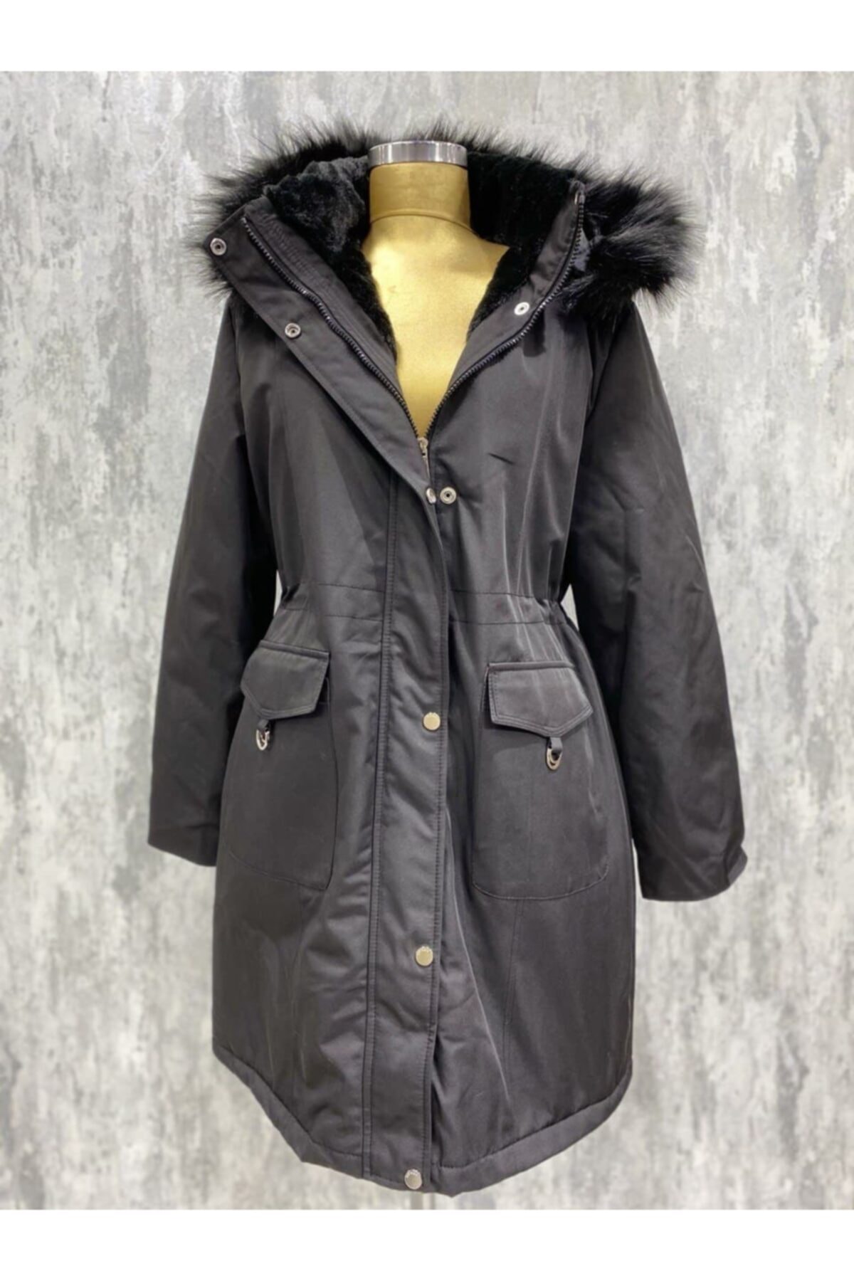 Şimşek Giyim Kadın Tüylü Mont/parka