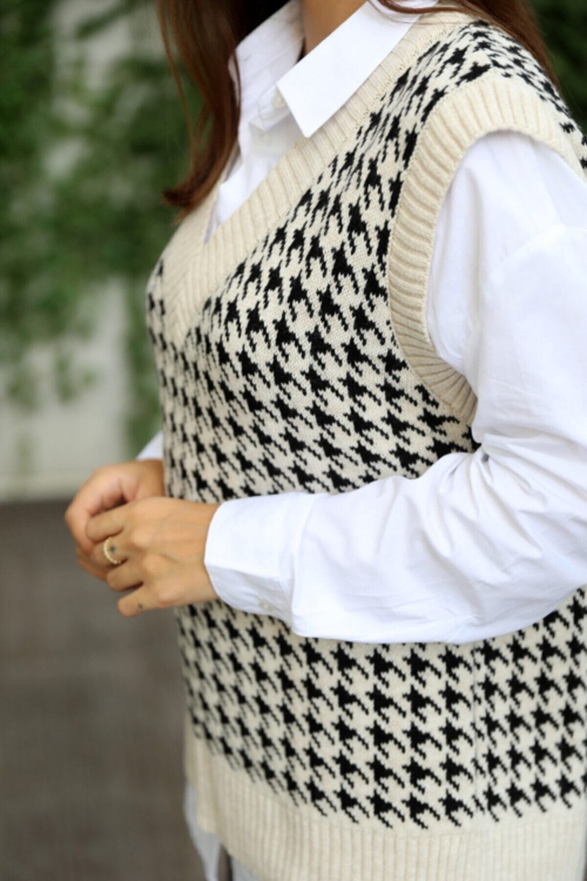 BEGONVİL Kadın Ekru V Yaka Süveter