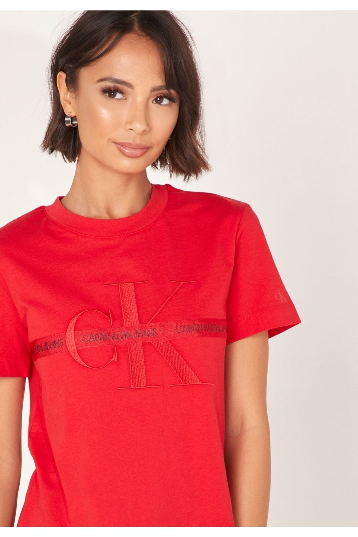 Calvin klein red t 2024 shirt womens