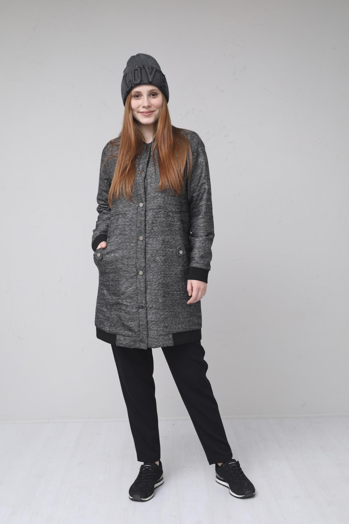 Moodbasic Kadın Antrasit Simli Çıtçıtlı Kap