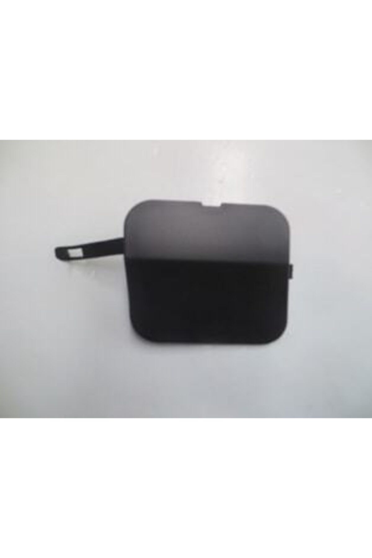 Valeron. 2009-2012 Dacıa Logan Ön Tampon Çeki Demiri Kapağı (tw) (adet) (oem No:8200752814)
