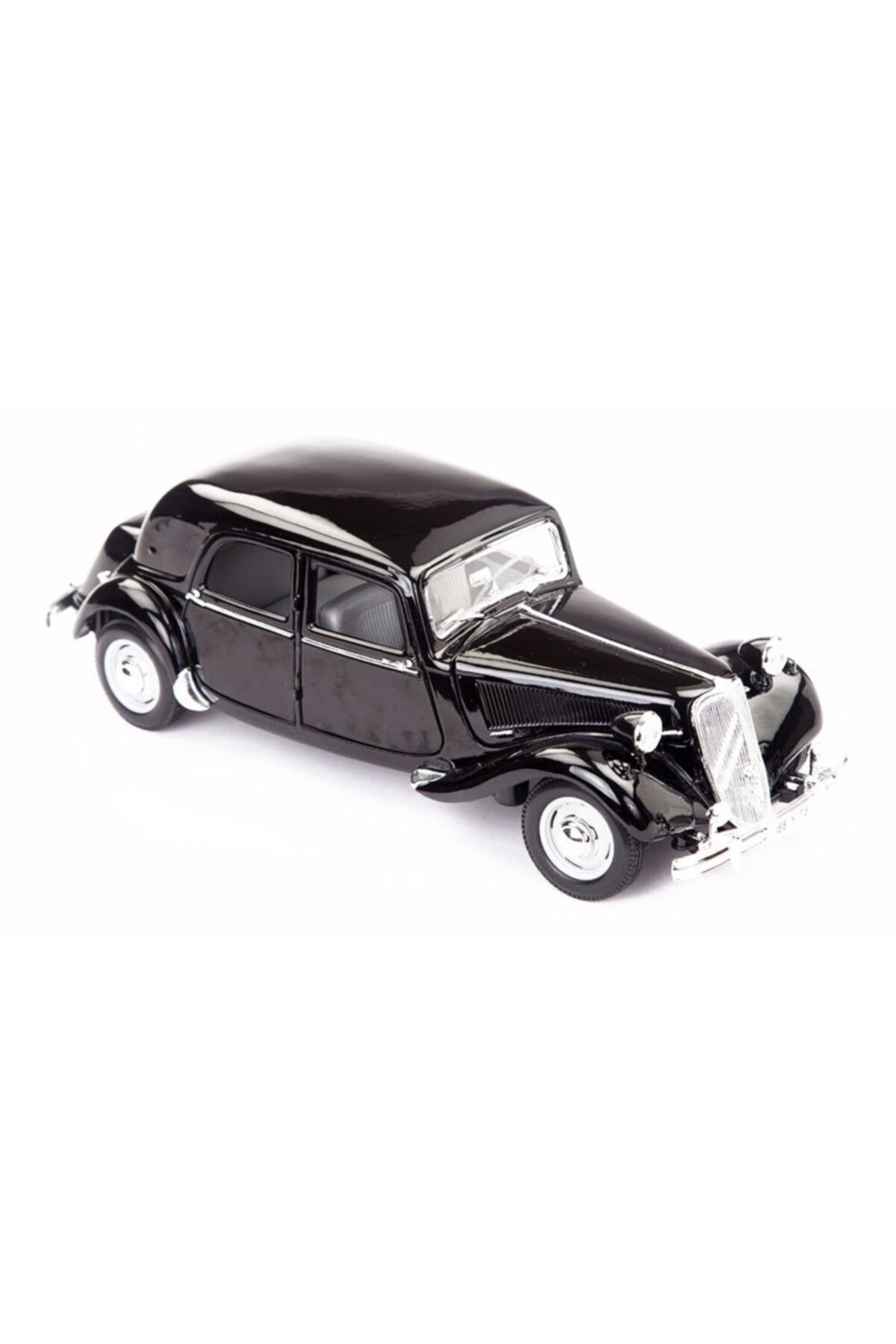 Maisto 1952 Citroen 15cv 6 Cyl 1/18 Model Araba