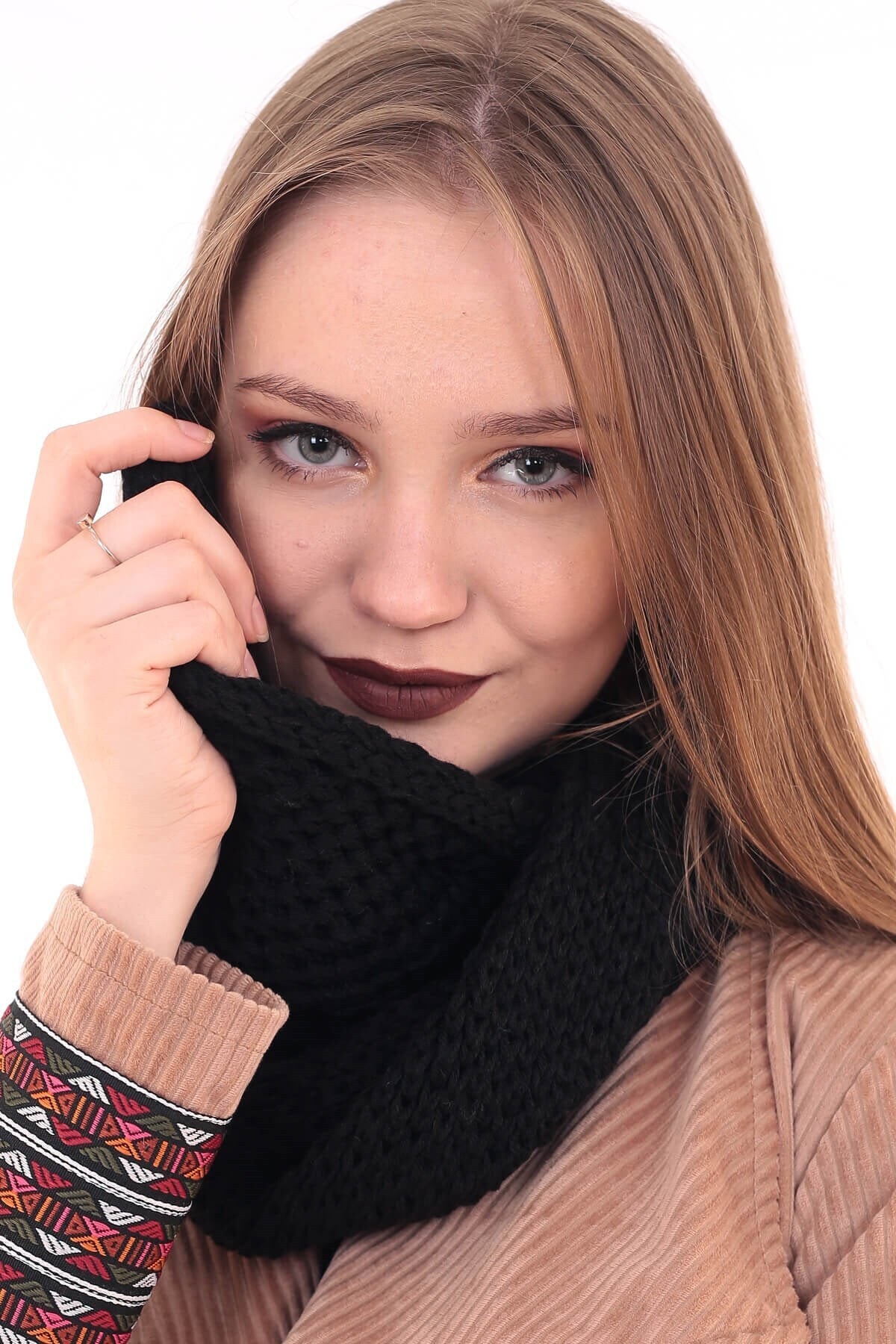 Deafox Siyah Örgü Boyunluk