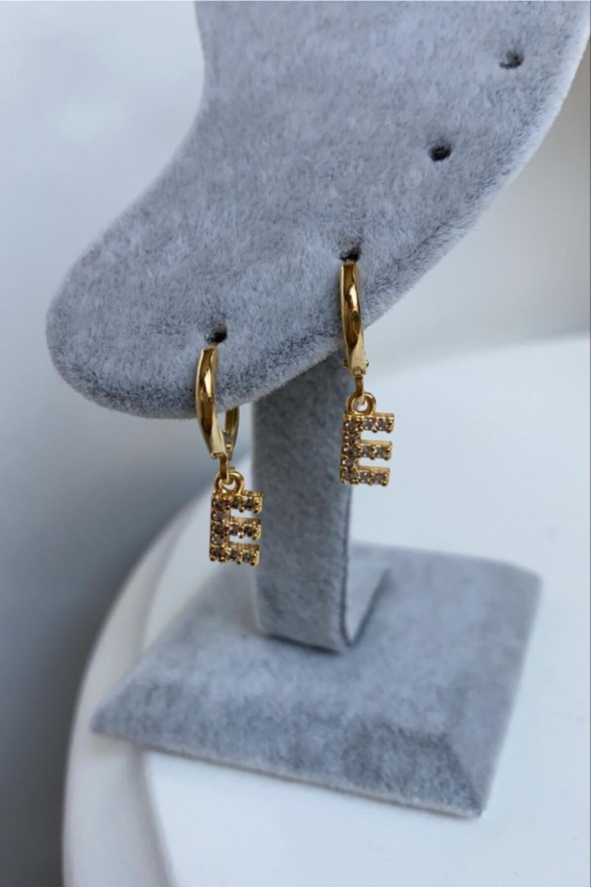 Violen Jewelry Kadın Altın Renk E Harfli Küpe