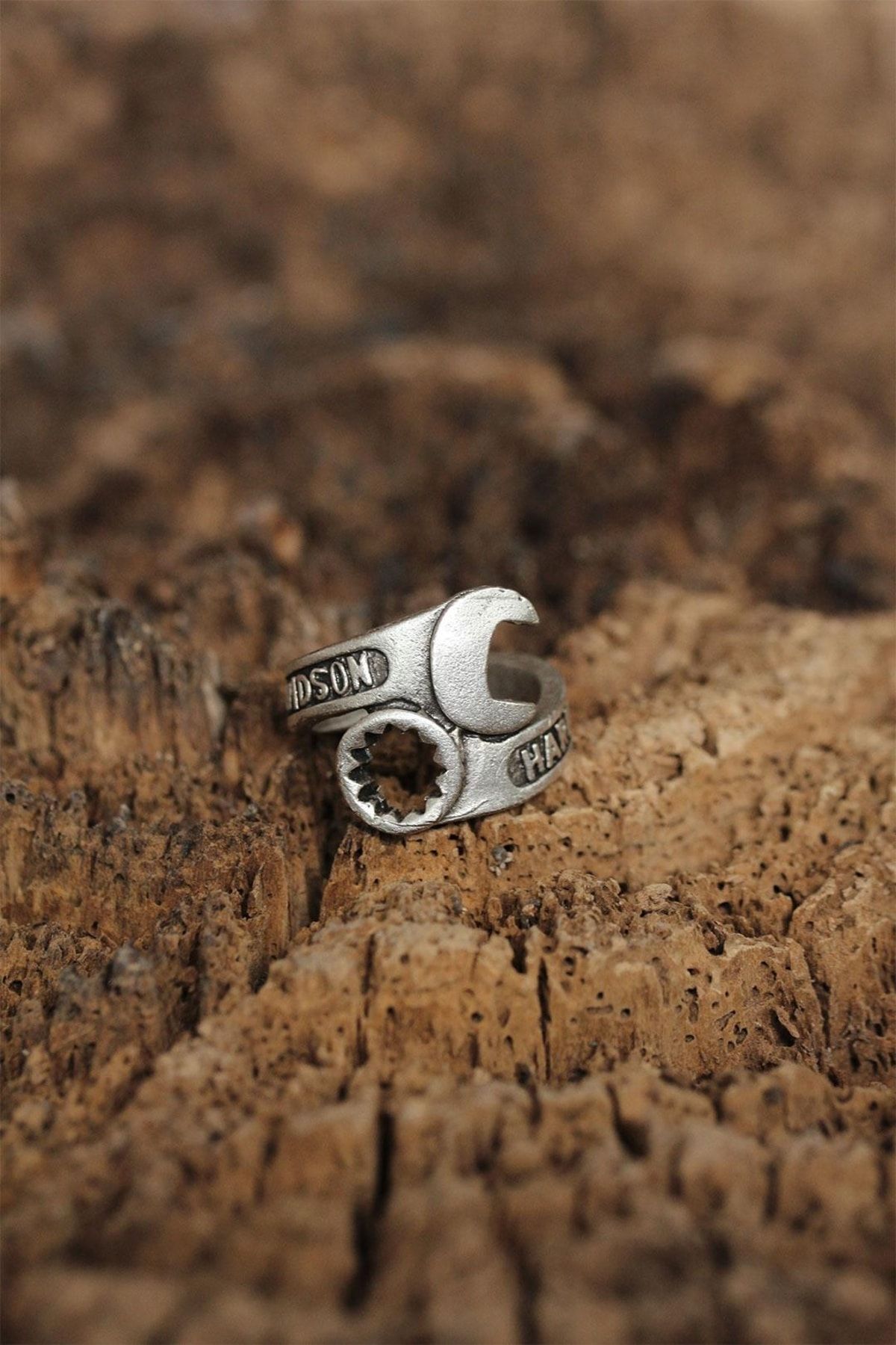 Wrench discount ring womens