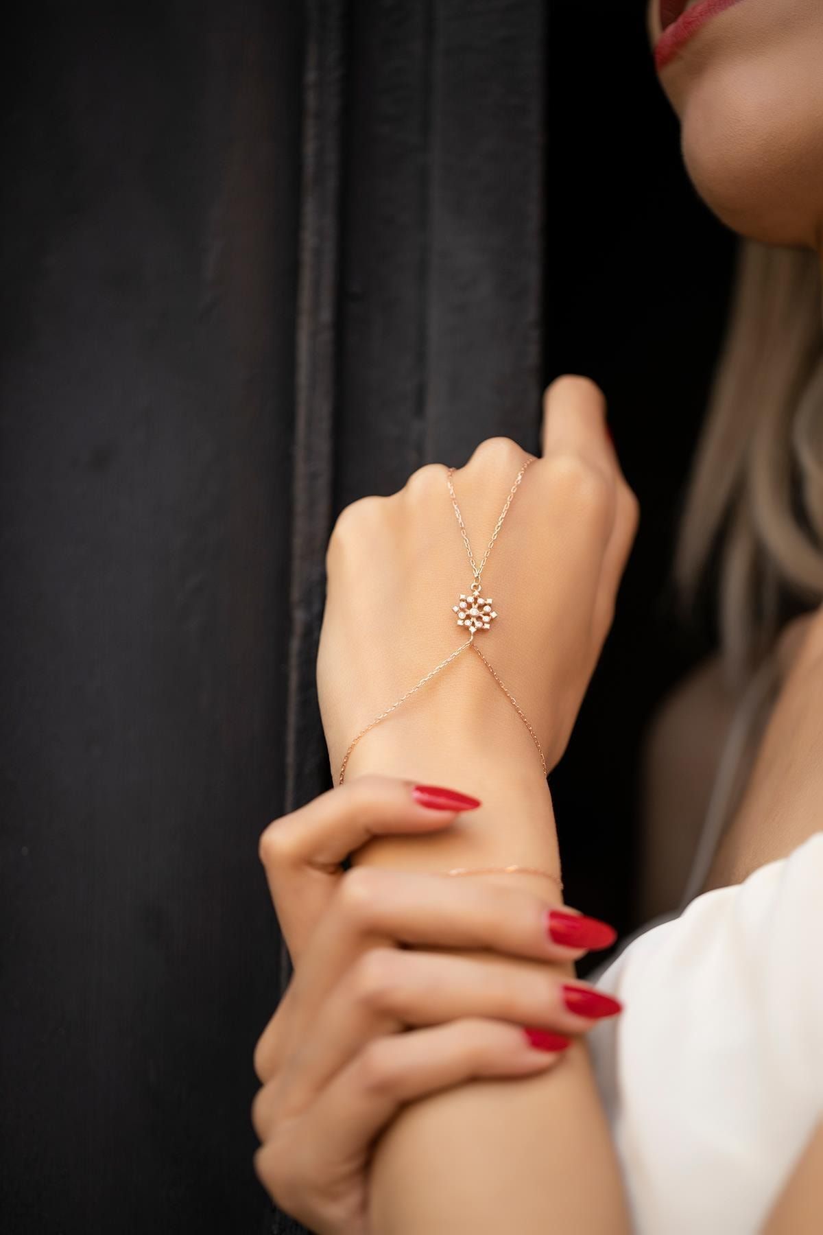 İzla Design Kadın Kar Tanesi Model Rose Kaplama Gümüş Şahmeran PKT-İZLASLVR00569