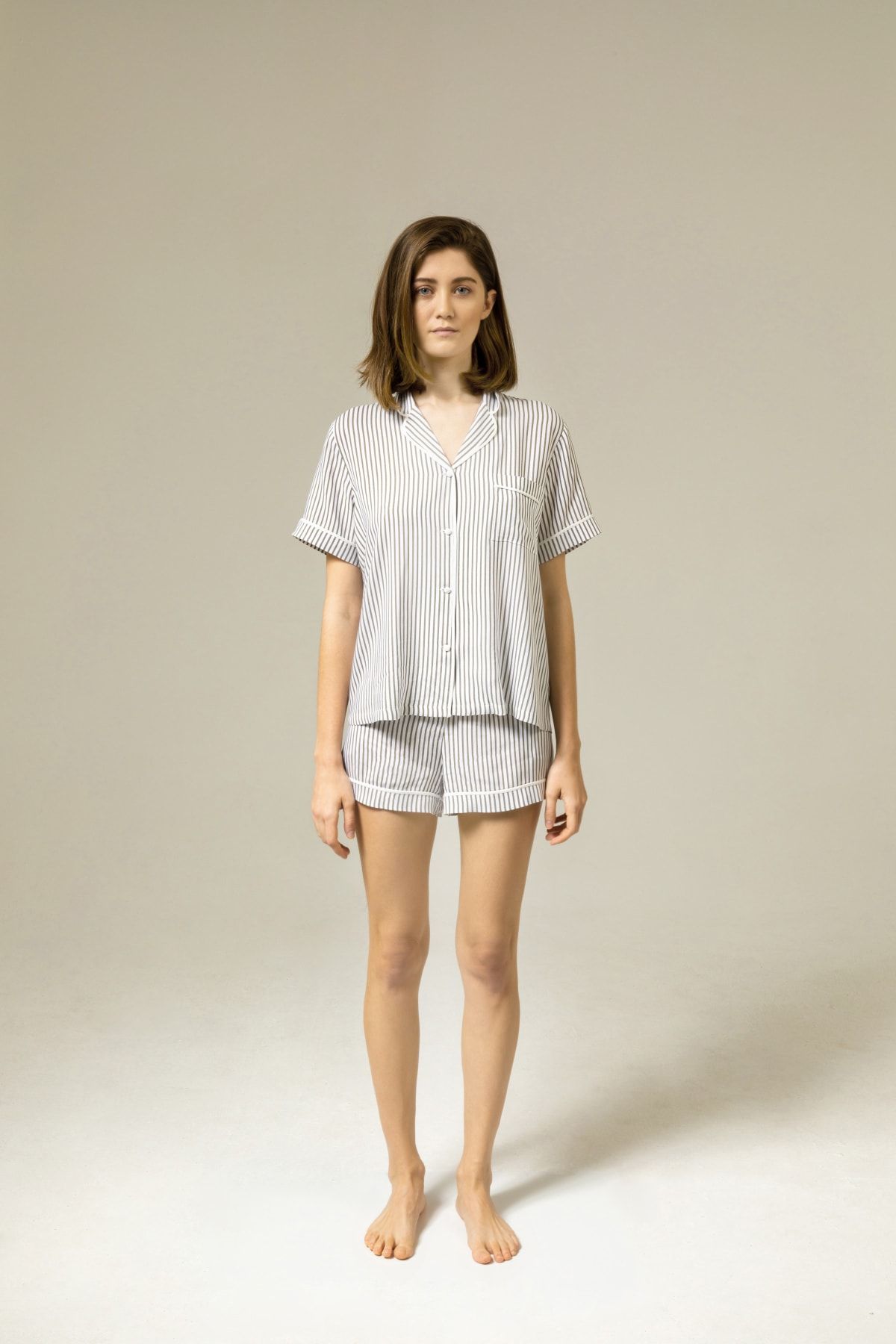 House of Silk Yumuşak Vizon Çizgili Viskon Şort Pijama Takımı