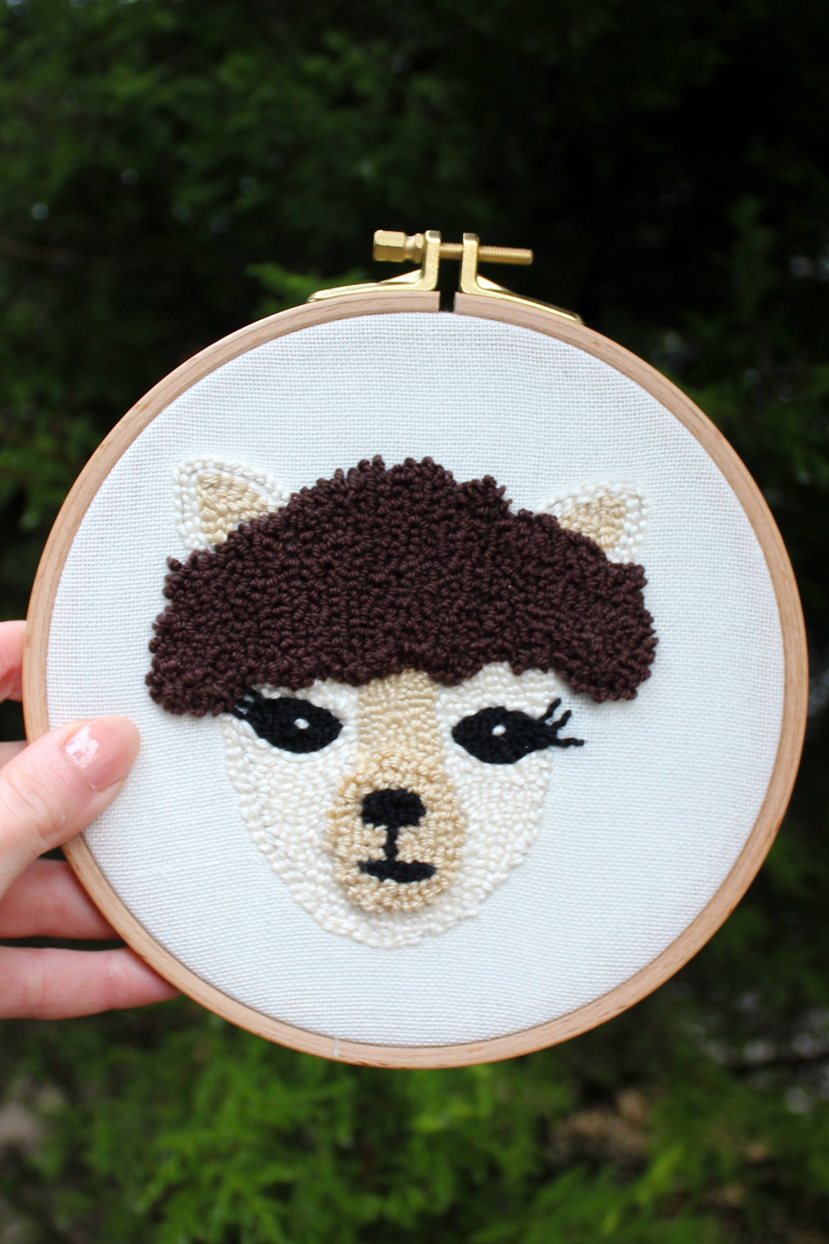 Buminipoli Lama Işlemeli Punch Işi Duvar Süsü