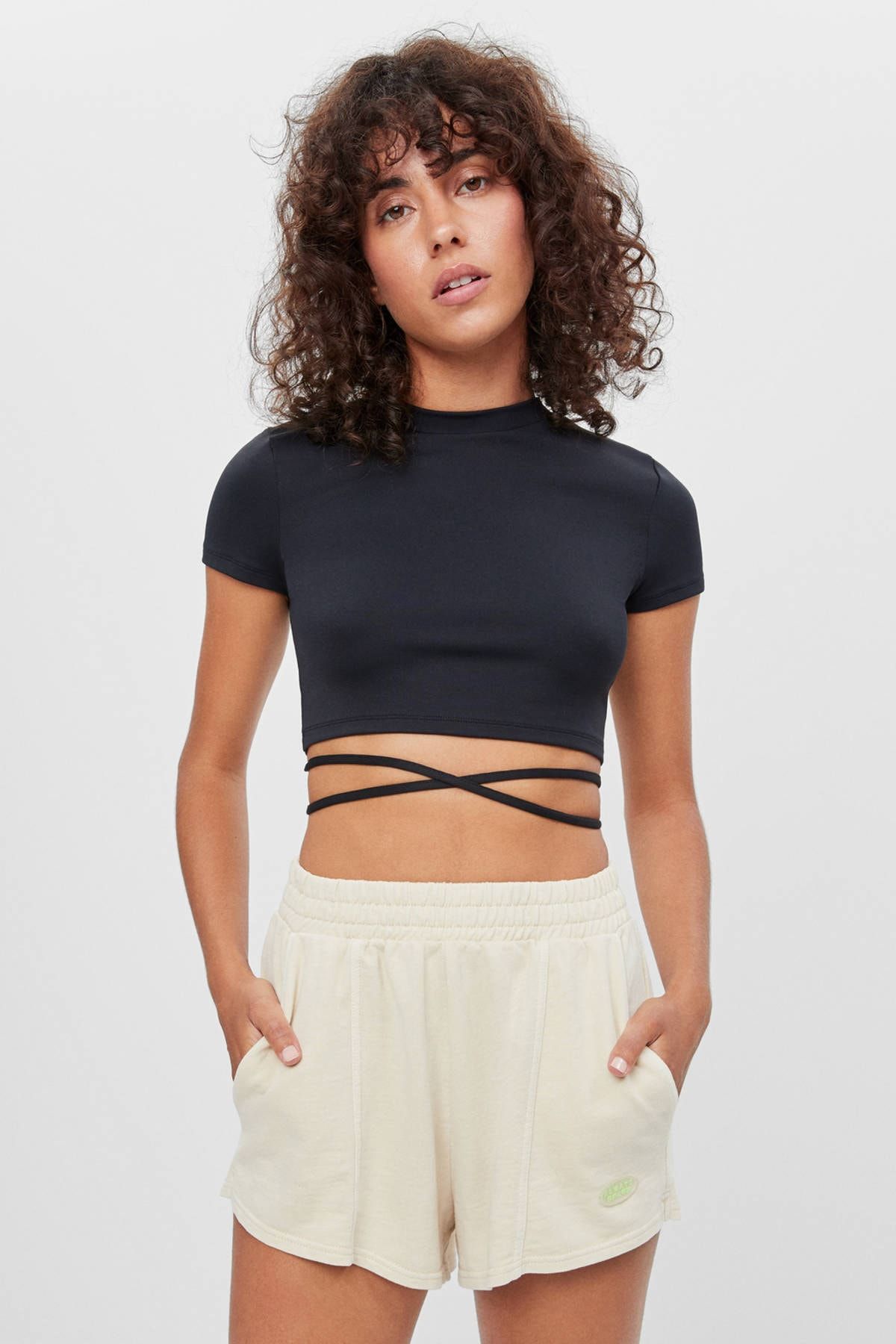 Bershka Kadin T Shirt Modelleri Fiyatlari Trendyol