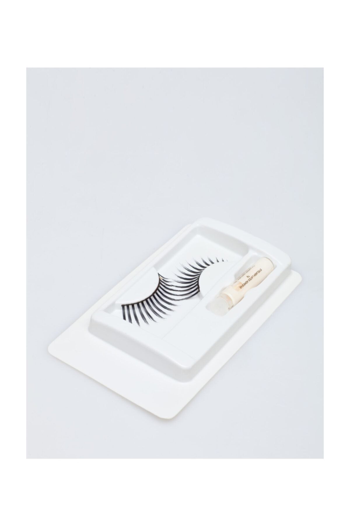 TCA Studio Make Up Takma Kirpik 3233