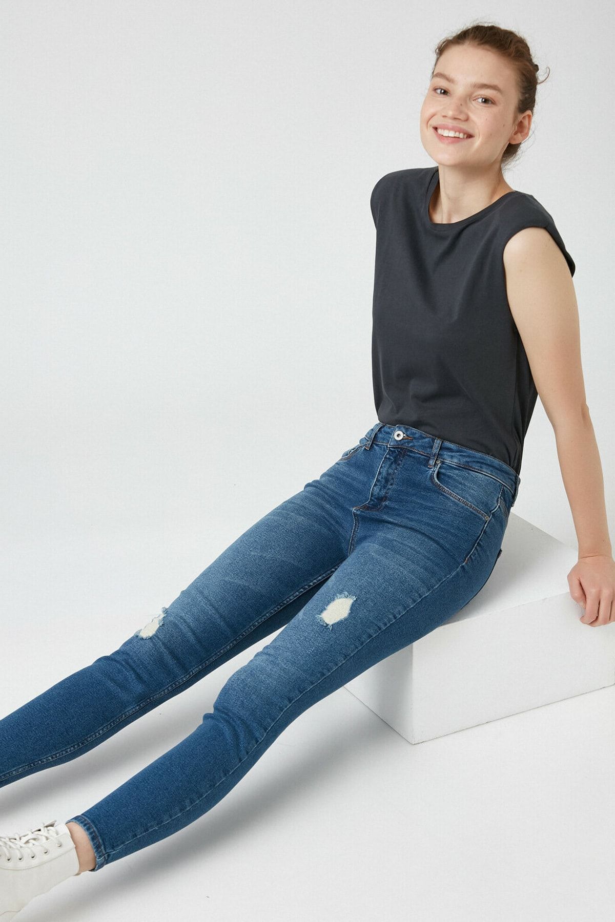 Koton Kadın Mıd Indıgo Jeans 1KAK47363MD