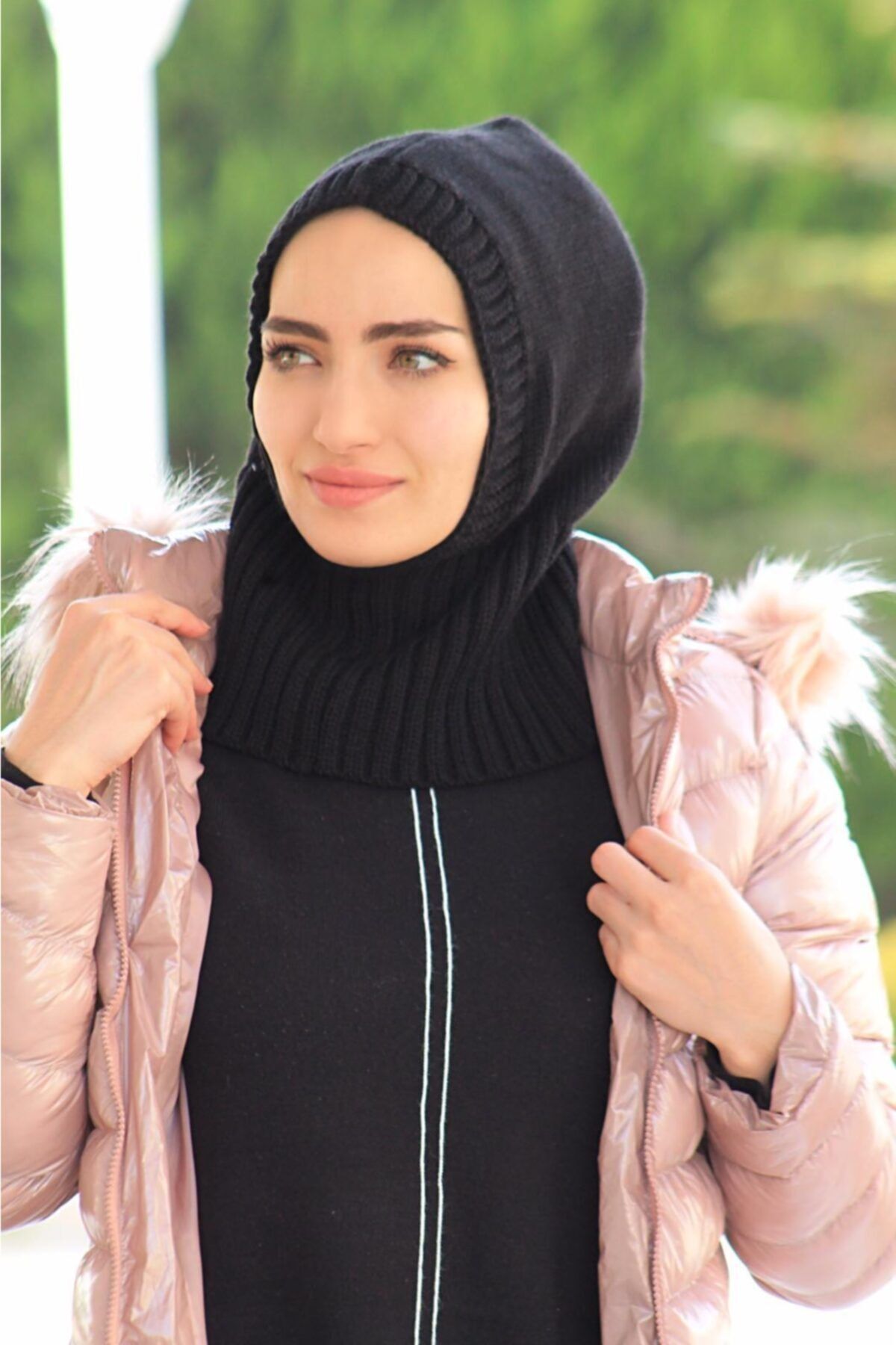 Sahra Şal Dünyası Triko Bone Siyah