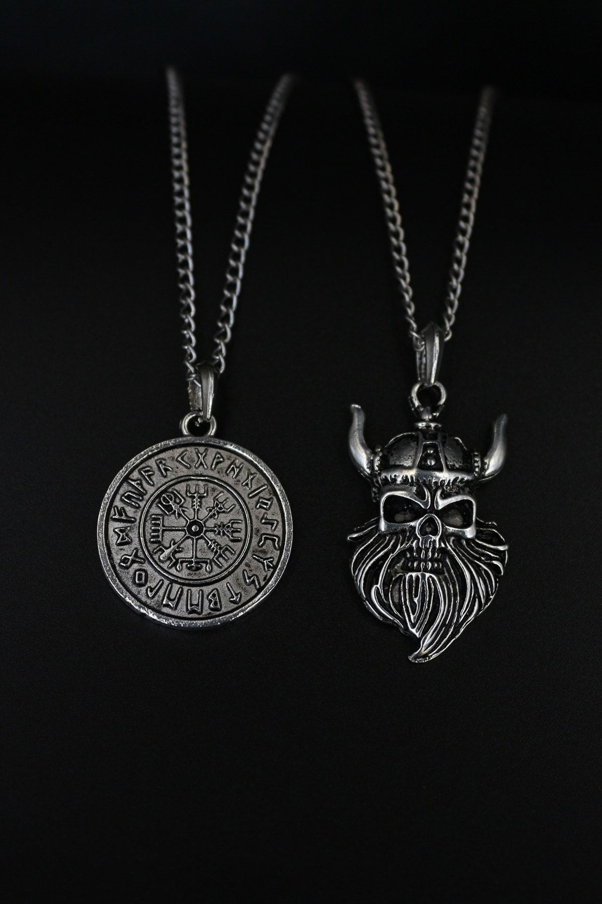 2 picture deals locket necklace