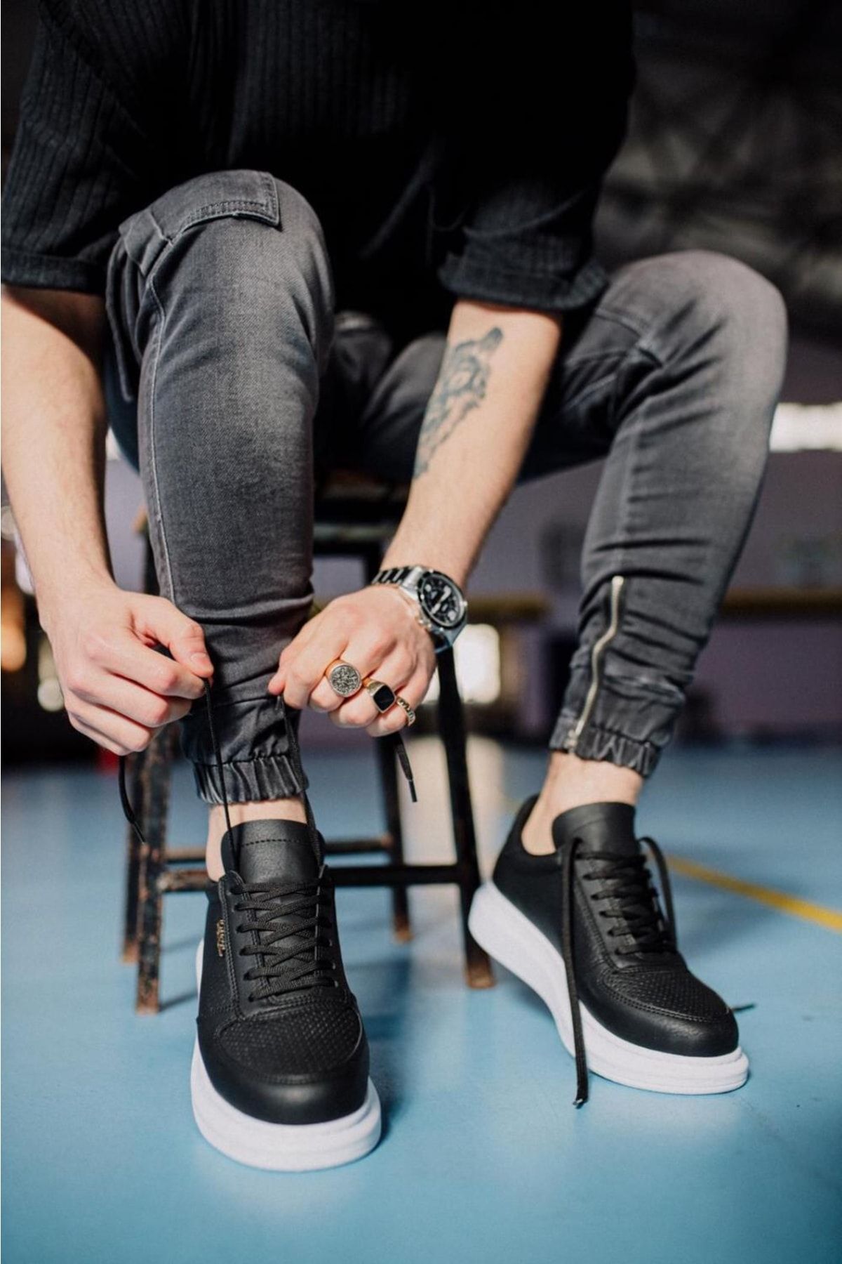 Black casual shoes sales with white sole